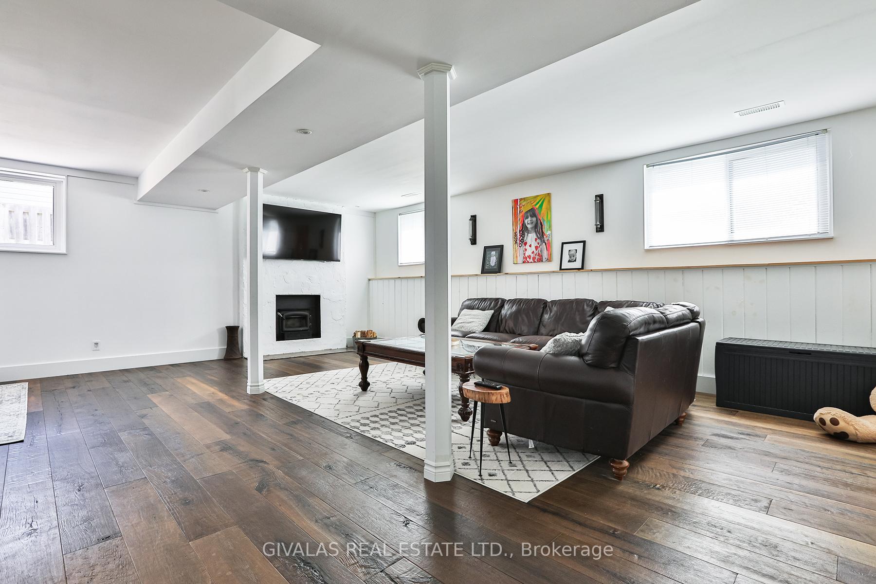 Photo 12 of 574 Bradley Drive, Whitby, Pringle Creek — HOMEH