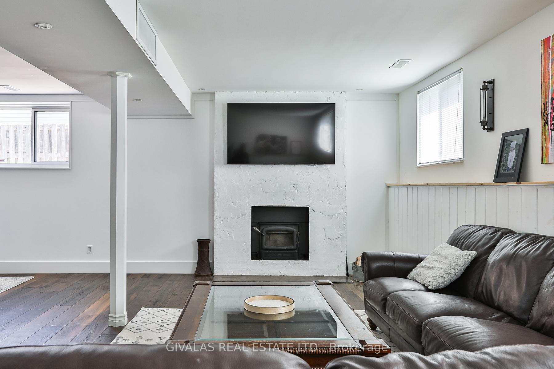 Photo 16 of 574 Bradley Drive, Whitby, Pringle Creek — HOMEH