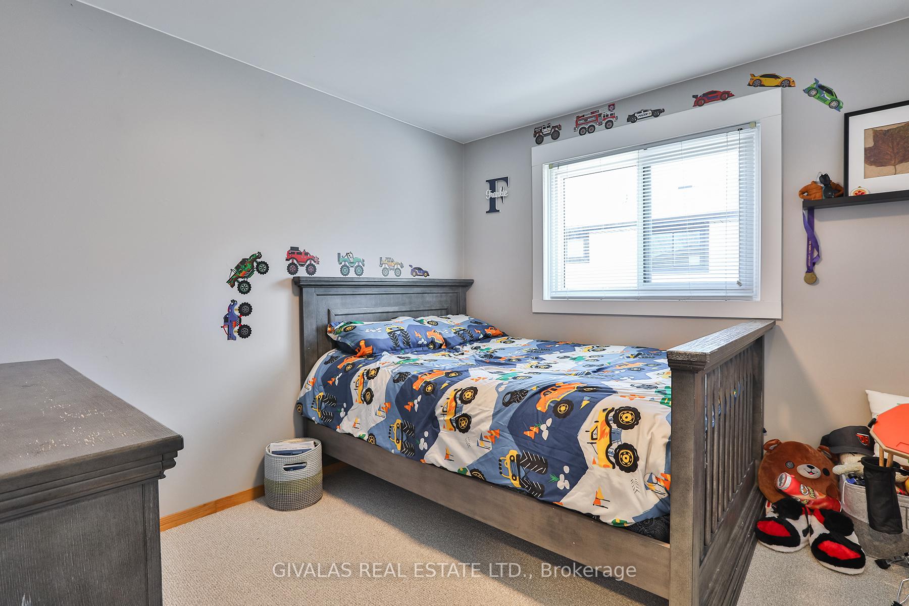 Photo 23 of 574 Bradley Drive, Whitby, Pringle Creek — HOMEH