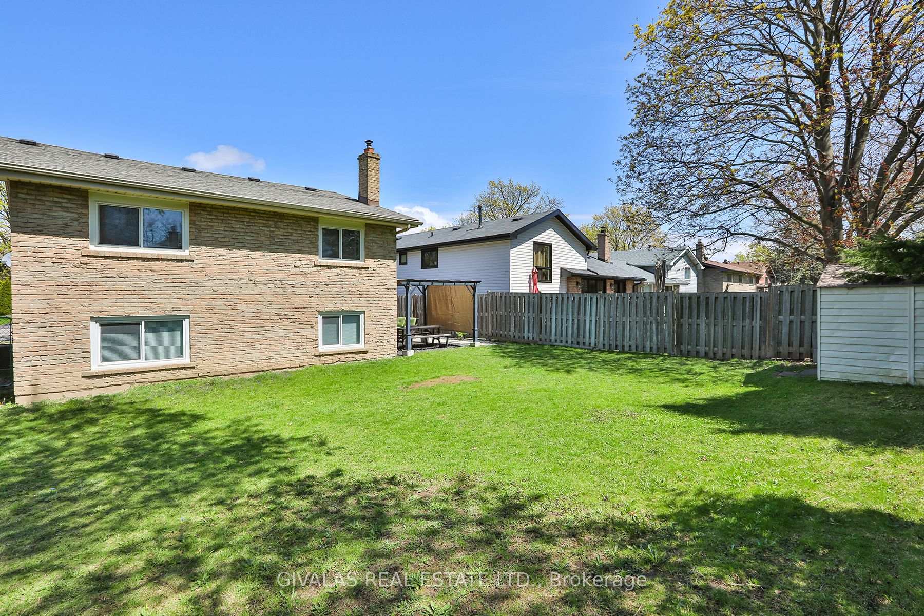 Photo 27 of 574 Bradley Drive, Whitby, Pringle Creek — HOMEH