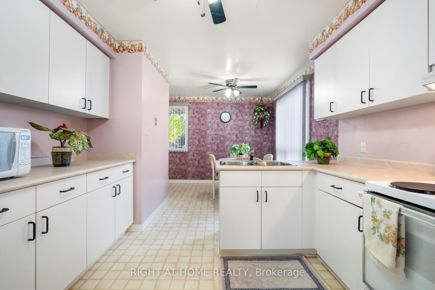 Photo 16 of 1049 Attersley Drive, Oshawa, Pinecrest — HOMEH