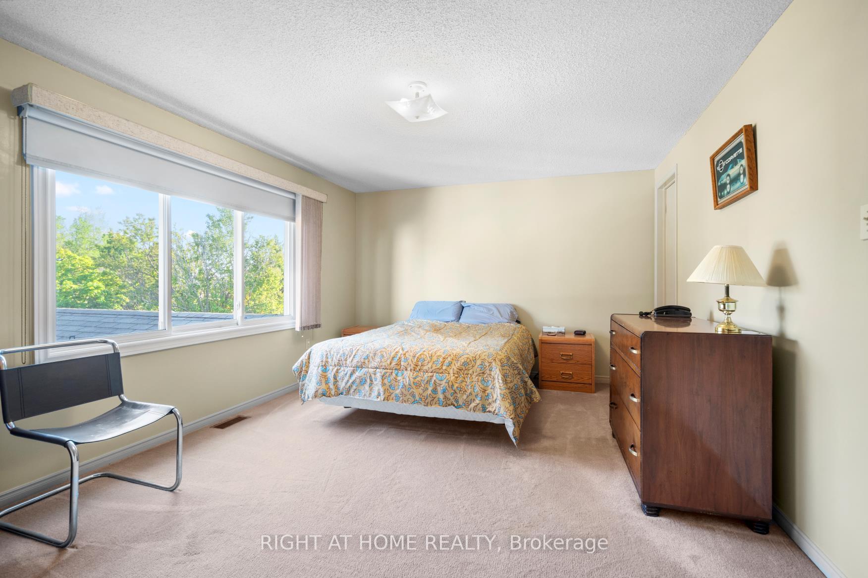 Photo 20 of 1049 Attersley Drive, Oshawa, Pinecrest — HOMEH