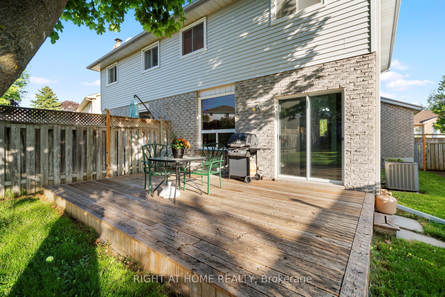 Photo 34 of 1049 Attersley Drive, Oshawa, Pinecrest — HOMEH