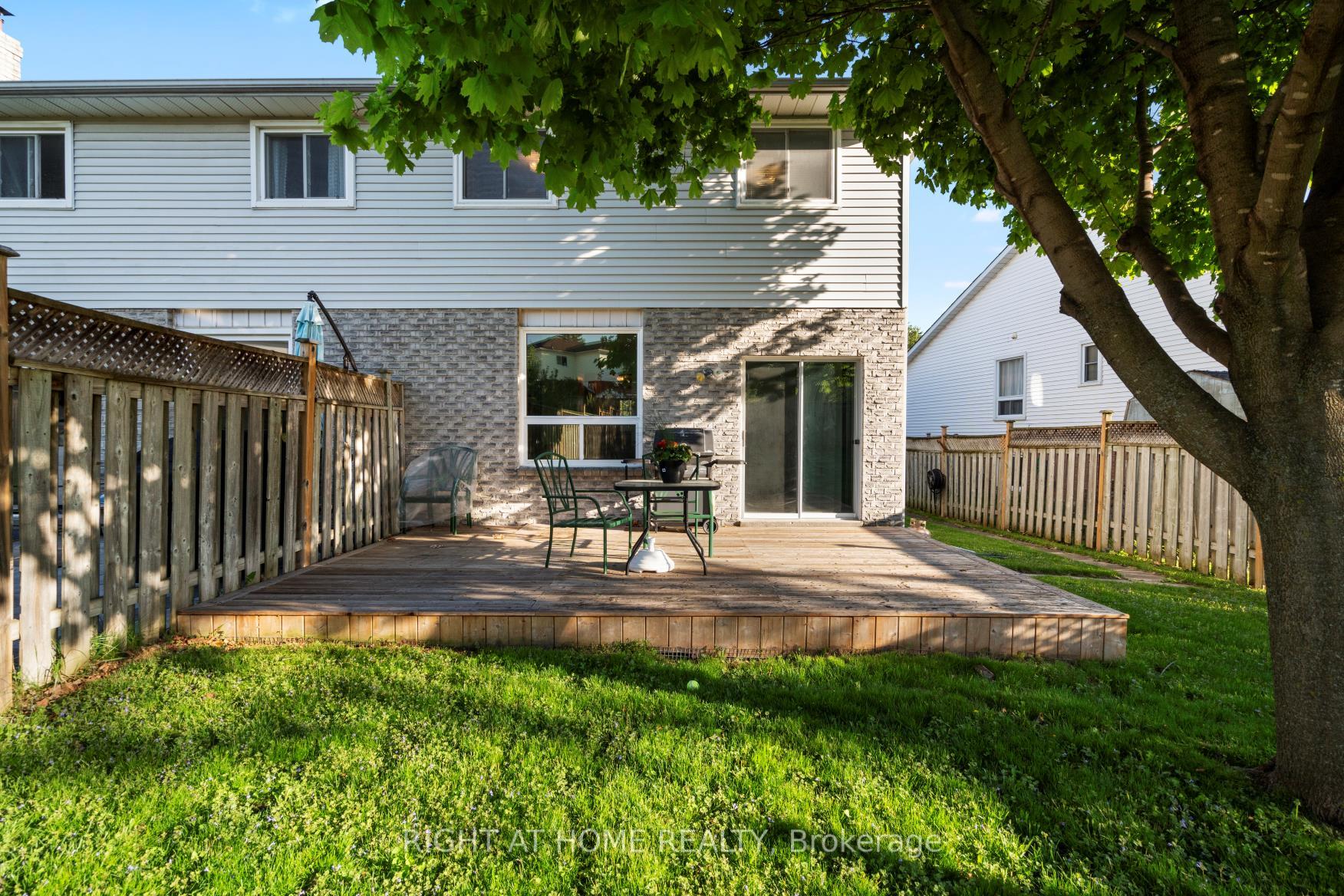Photo 35 of 1049 Attersley Drive, Oshawa, Pinecrest — HOMEH