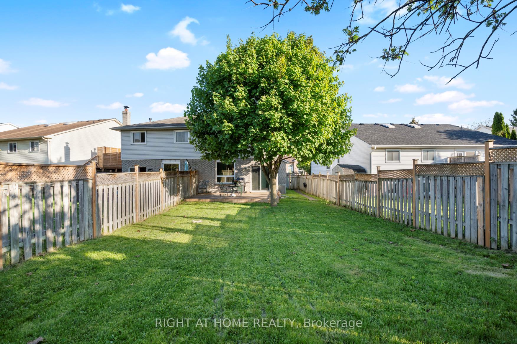 Photo 39 of 1049 Attersley Drive, Oshawa, Pinecrest — HOMEH