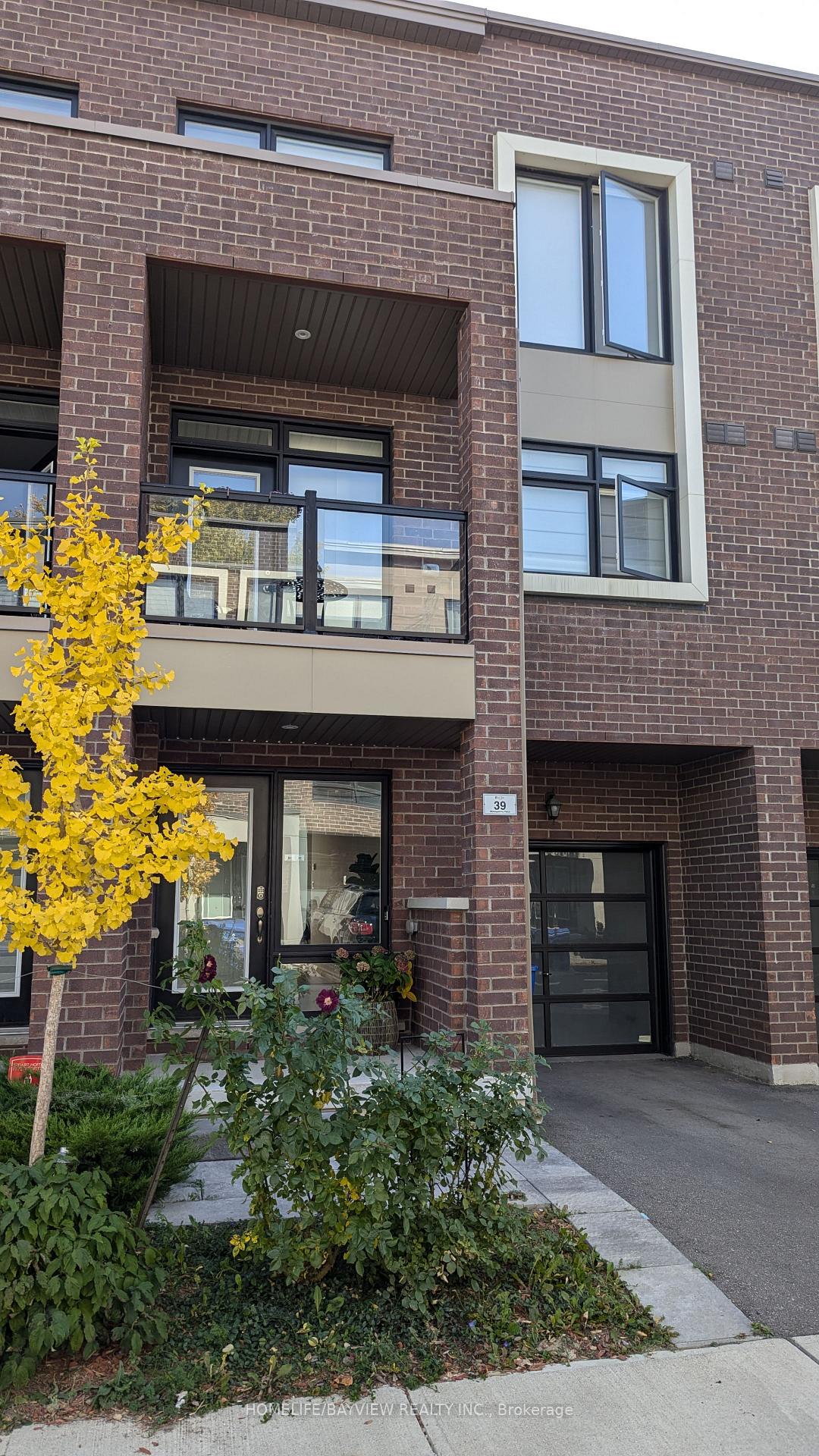 Photo 2 of 39 Moneypenny Place, Vaughan, Beverley Glen — HOMEH