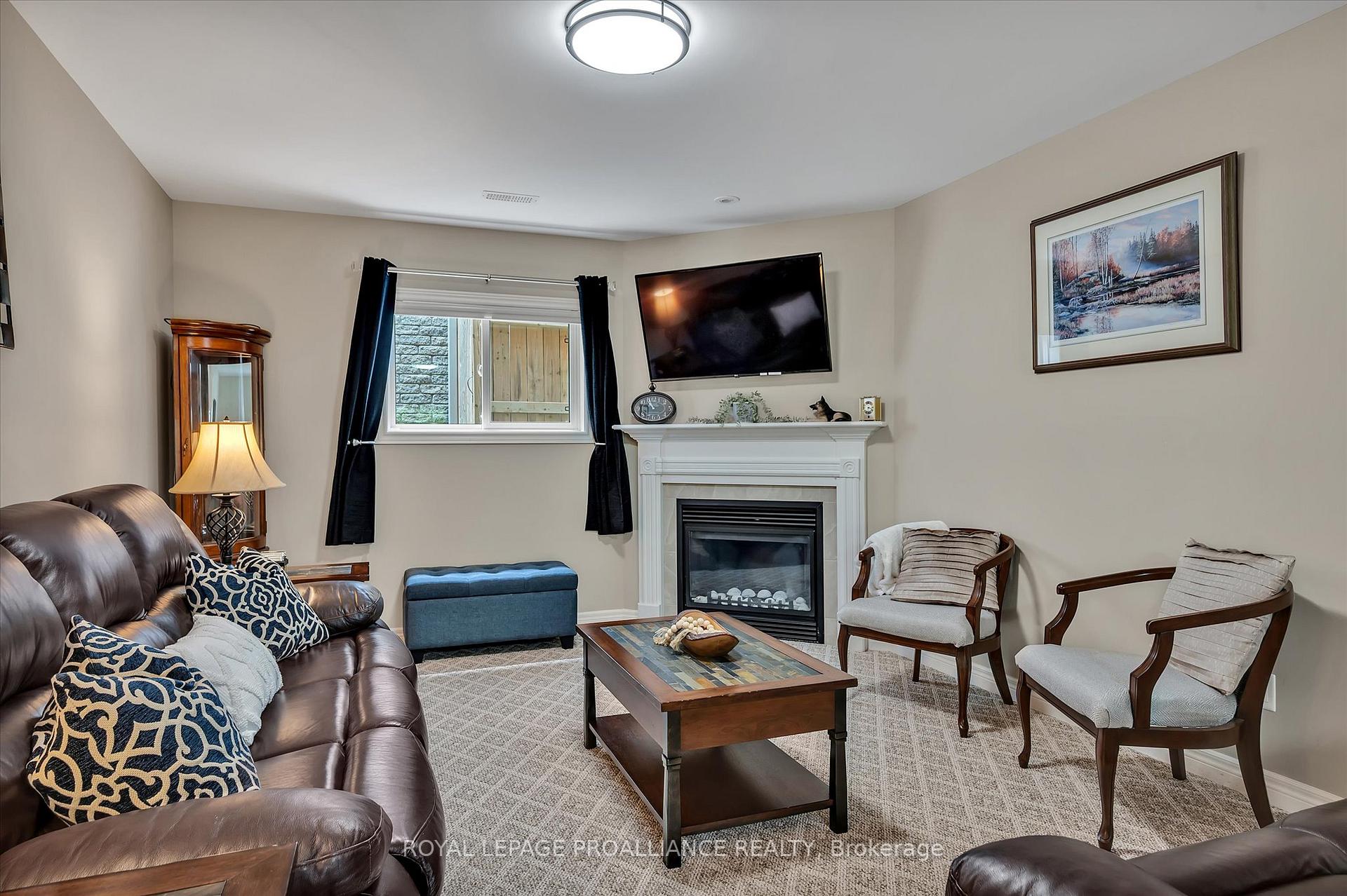 Photo 29 of 113 Chandler Crescent, Peterborough, Monaghan Ward 2 — HOMEH