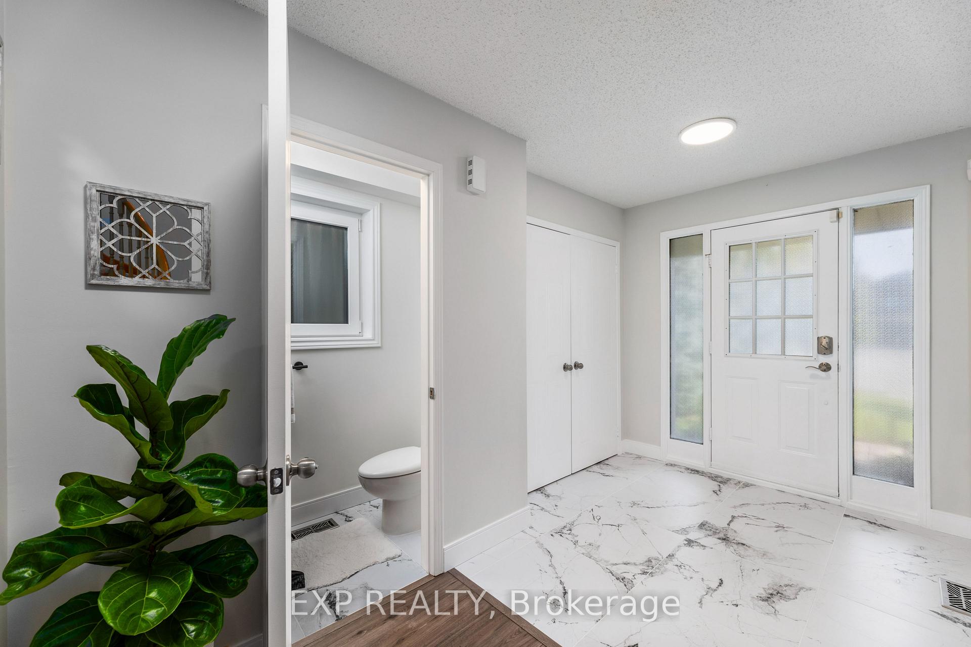 Photo 5 of 2324 Wildwood Crescent, Pickering, Brock Ridge — HOMEH