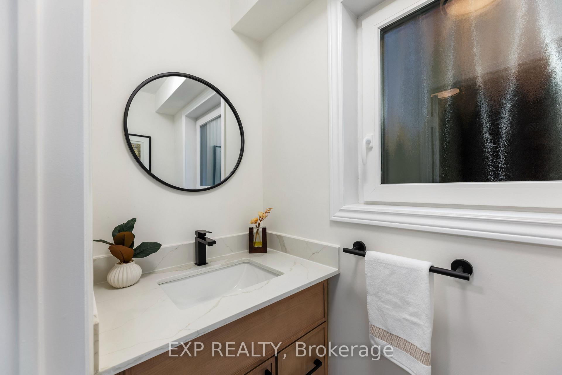 Photo 6 of 2324 Wildwood Crescent, Pickering, Brock Ridge — HOMEH