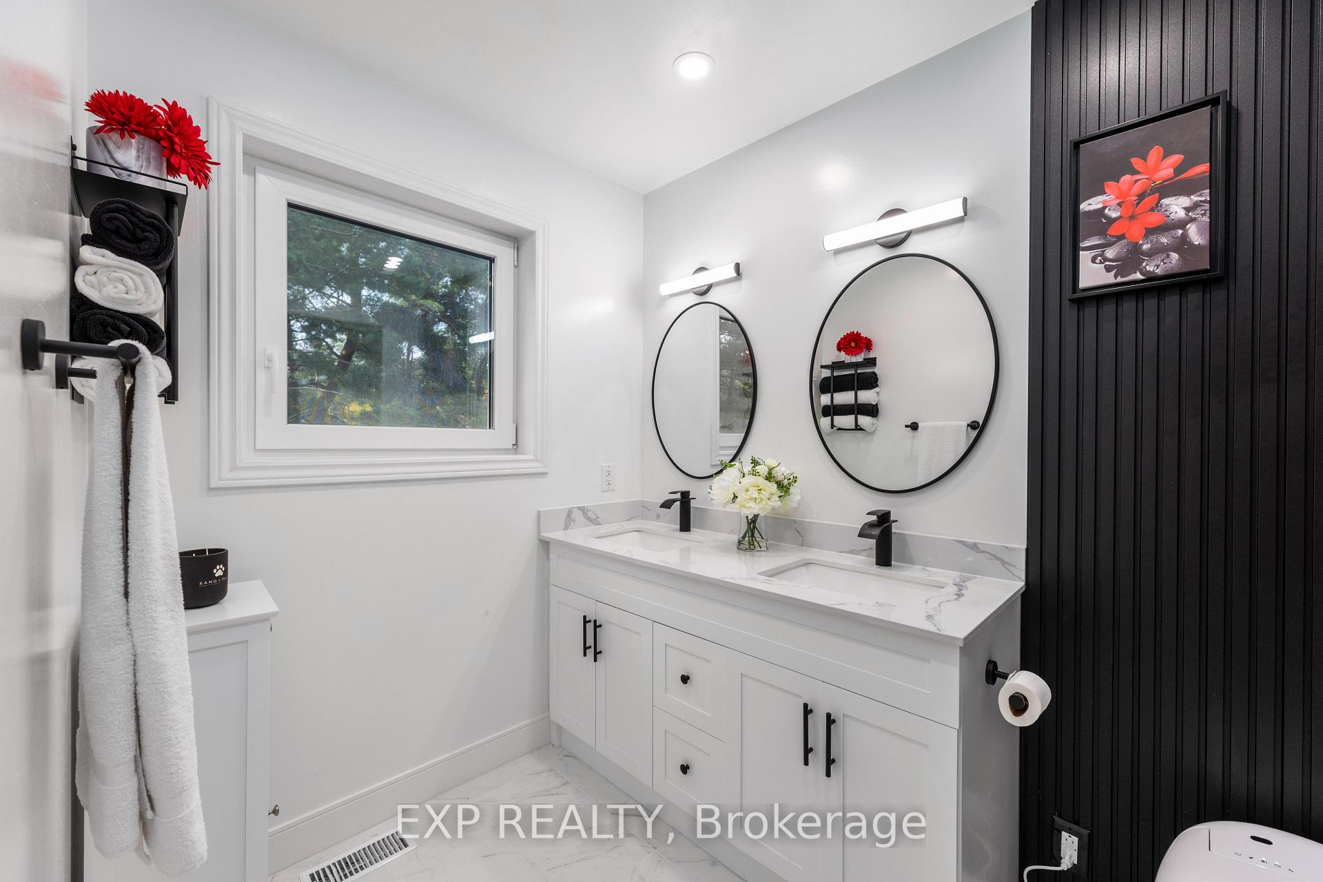Photo 16 of 2324 Wildwood Crescent, Pickering, Brock Ridge — HOMEH