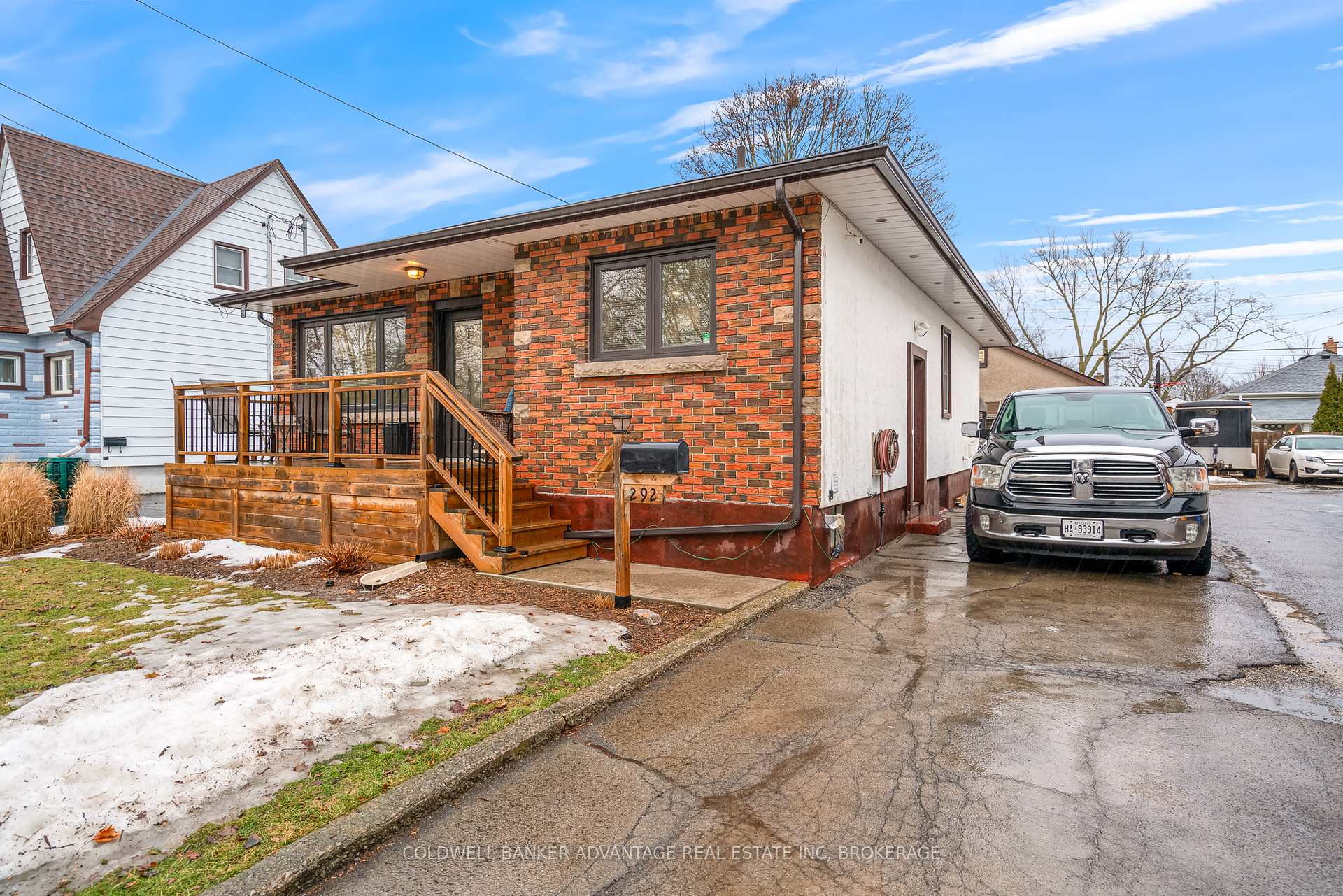 Photo 4 of 292 Wallace Avenue S, Welland, Lincoln/Crowland — HOMEH