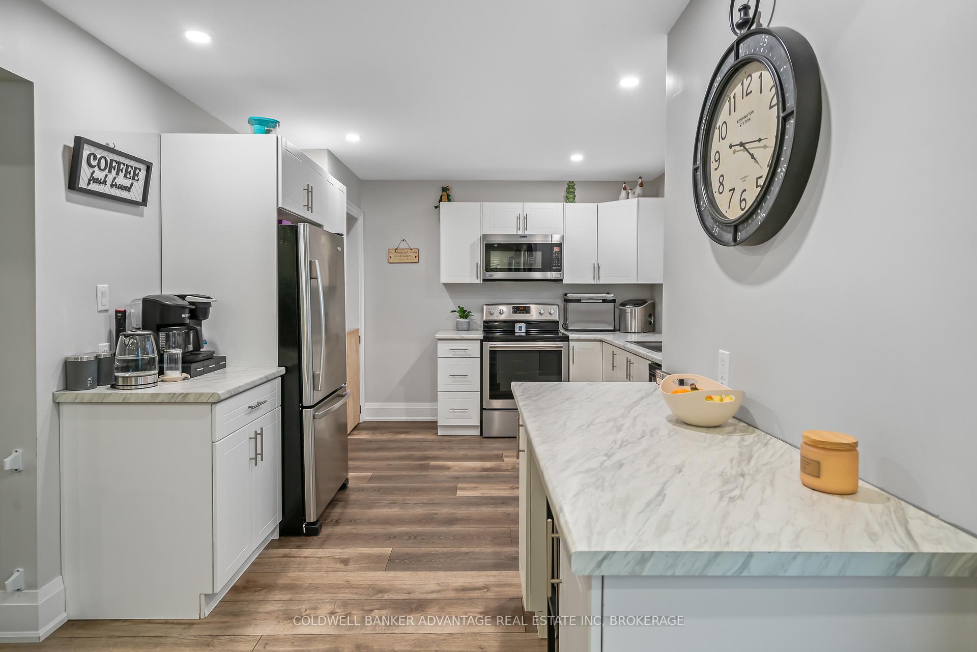 Photo 10 of 292 Wallace Avenue S, Welland, Lincoln/Crowland — HOMEH