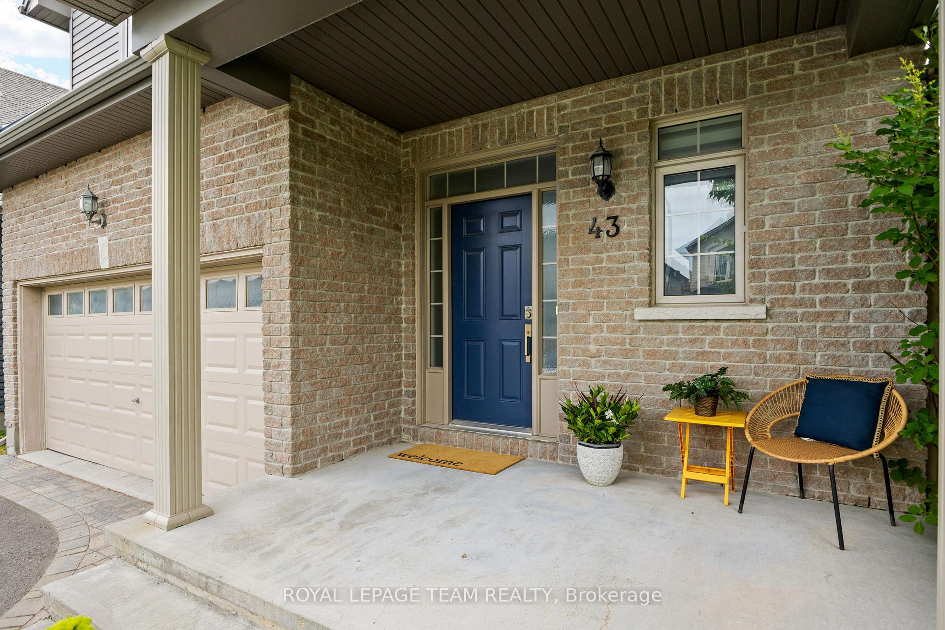 Photo 3 of 43 Hibiscus Way, Ottawa, Barrhaven - Cedargrove/Fraserdale — HOMEH