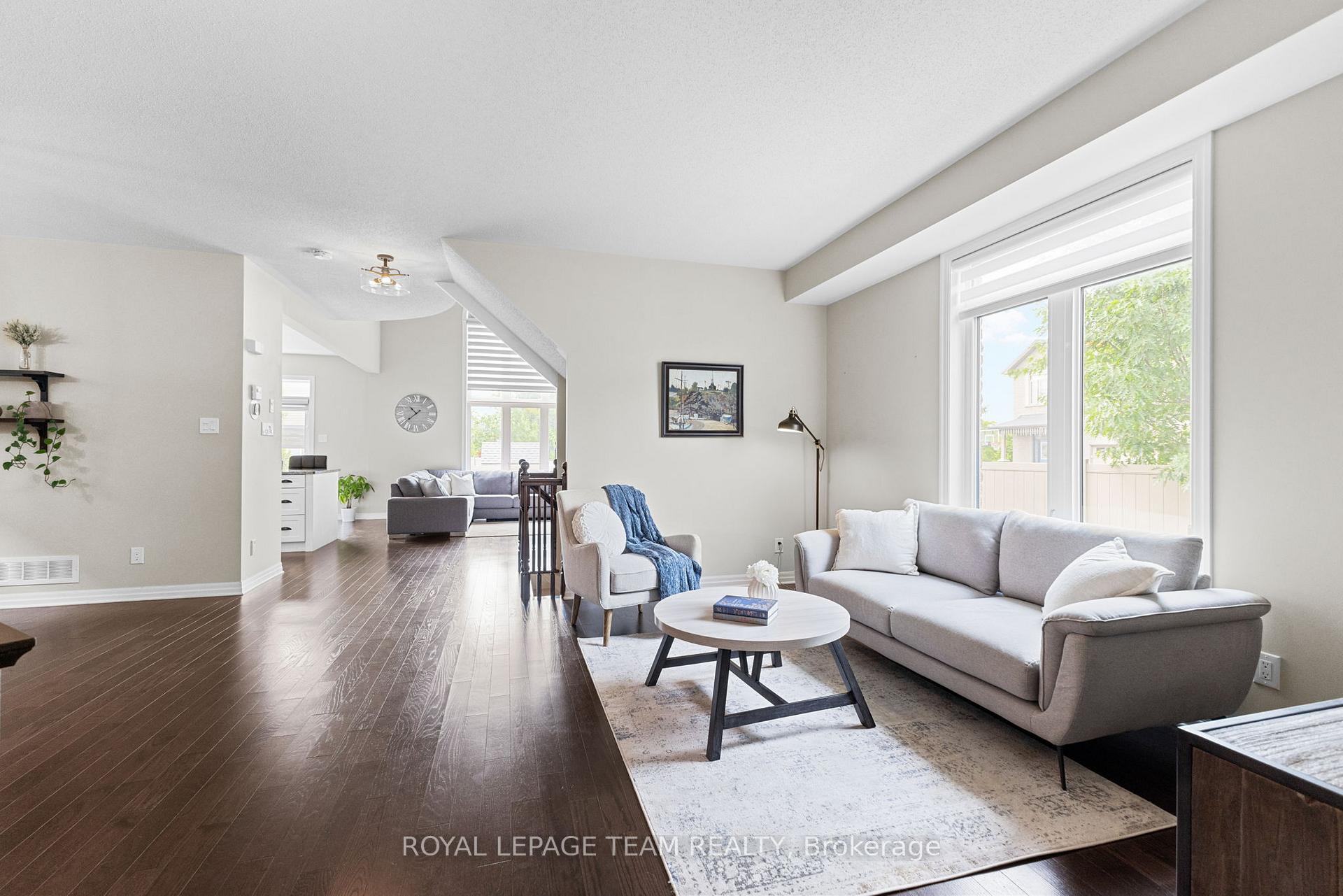 Photo 14 of 43 Hibiscus Way, Ottawa, Barrhaven - Cedargrove/Fraserdale — HOMEH