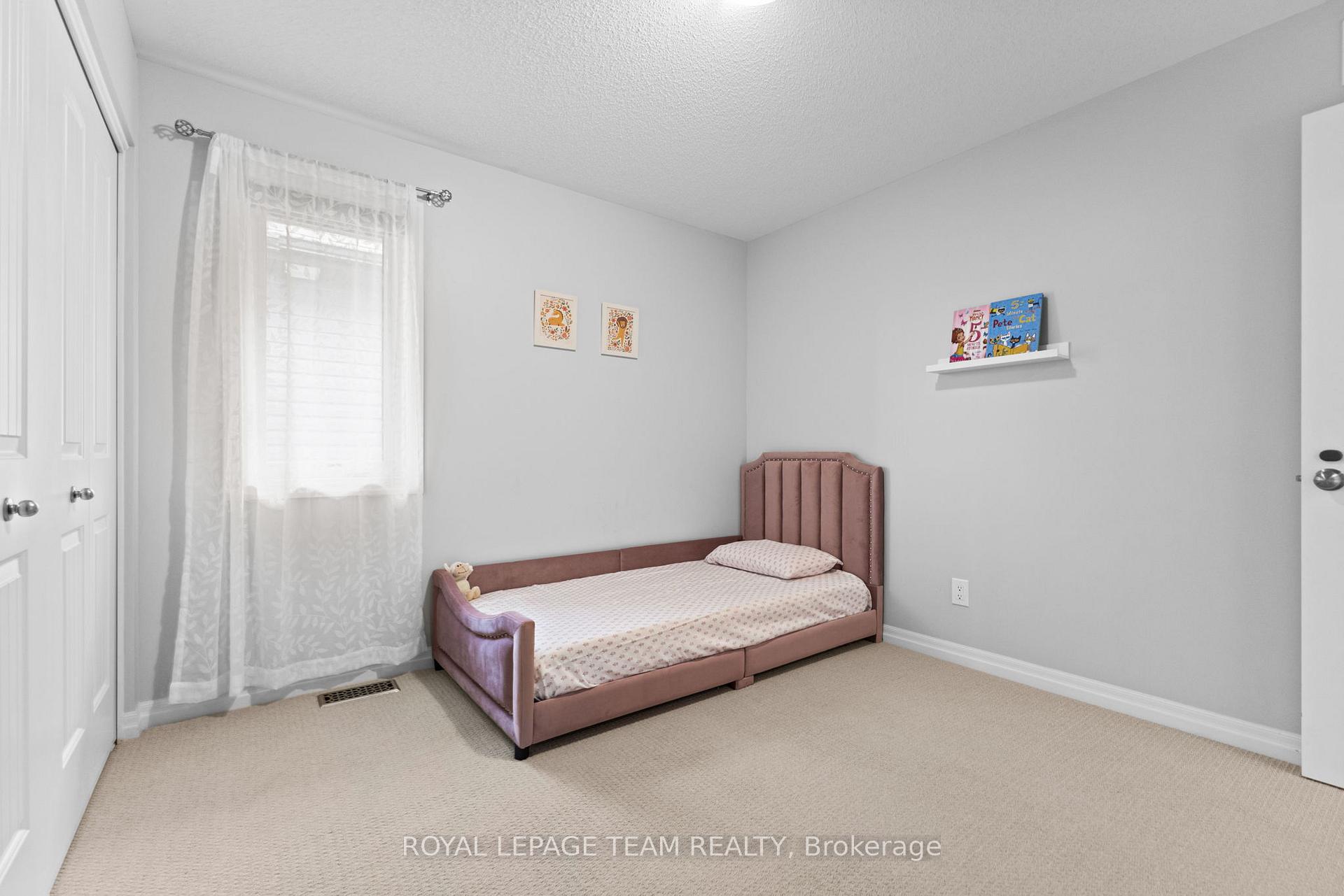 Photo 21 of 43 Hibiscus Way, Ottawa, Barrhaven - Cedargrove/Fraserdale — HOMEH