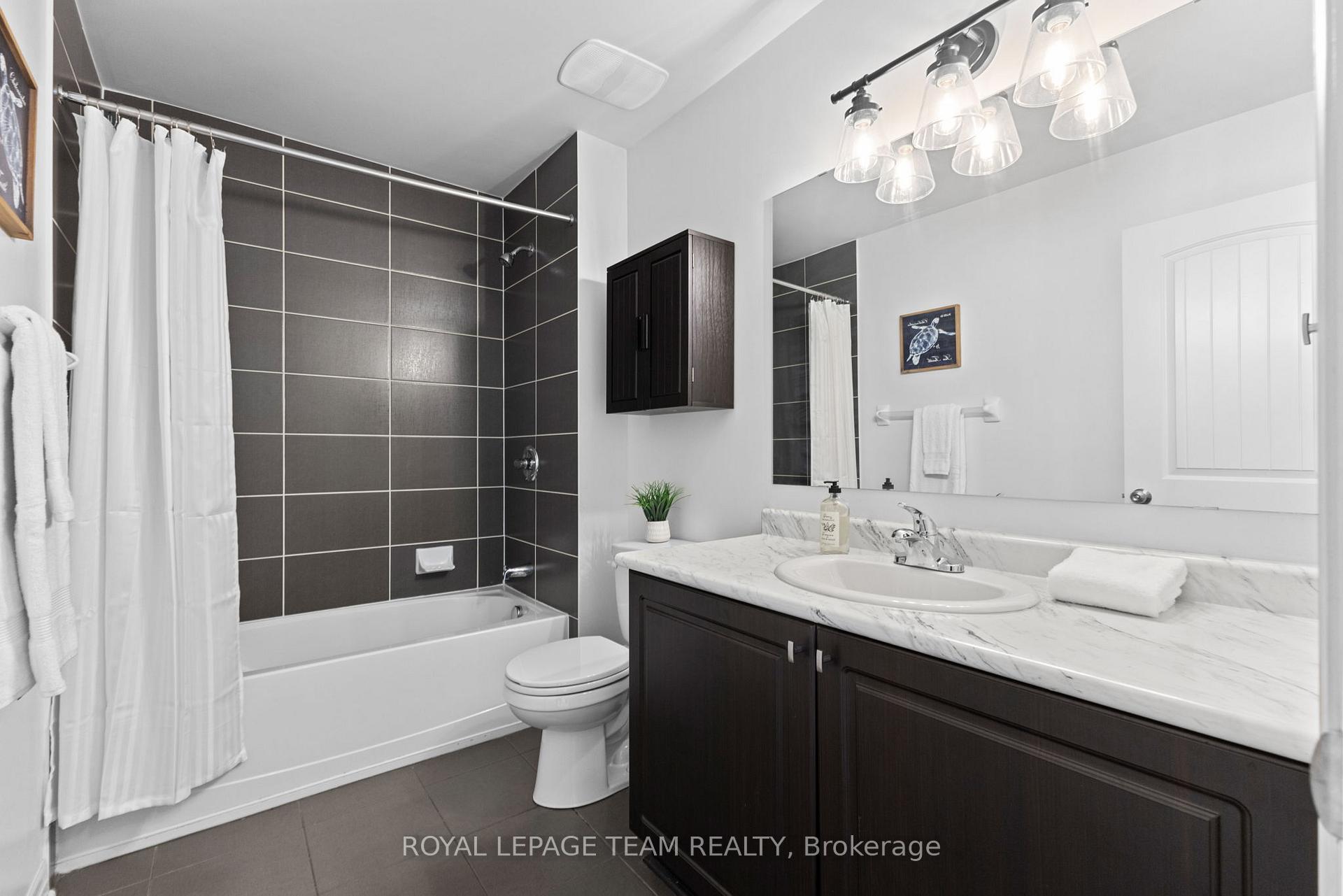Photo 24 of 43 Hibiscus Way, Ottawa, Barrhaven - Cedargrove/Fraserdale — HOMEH