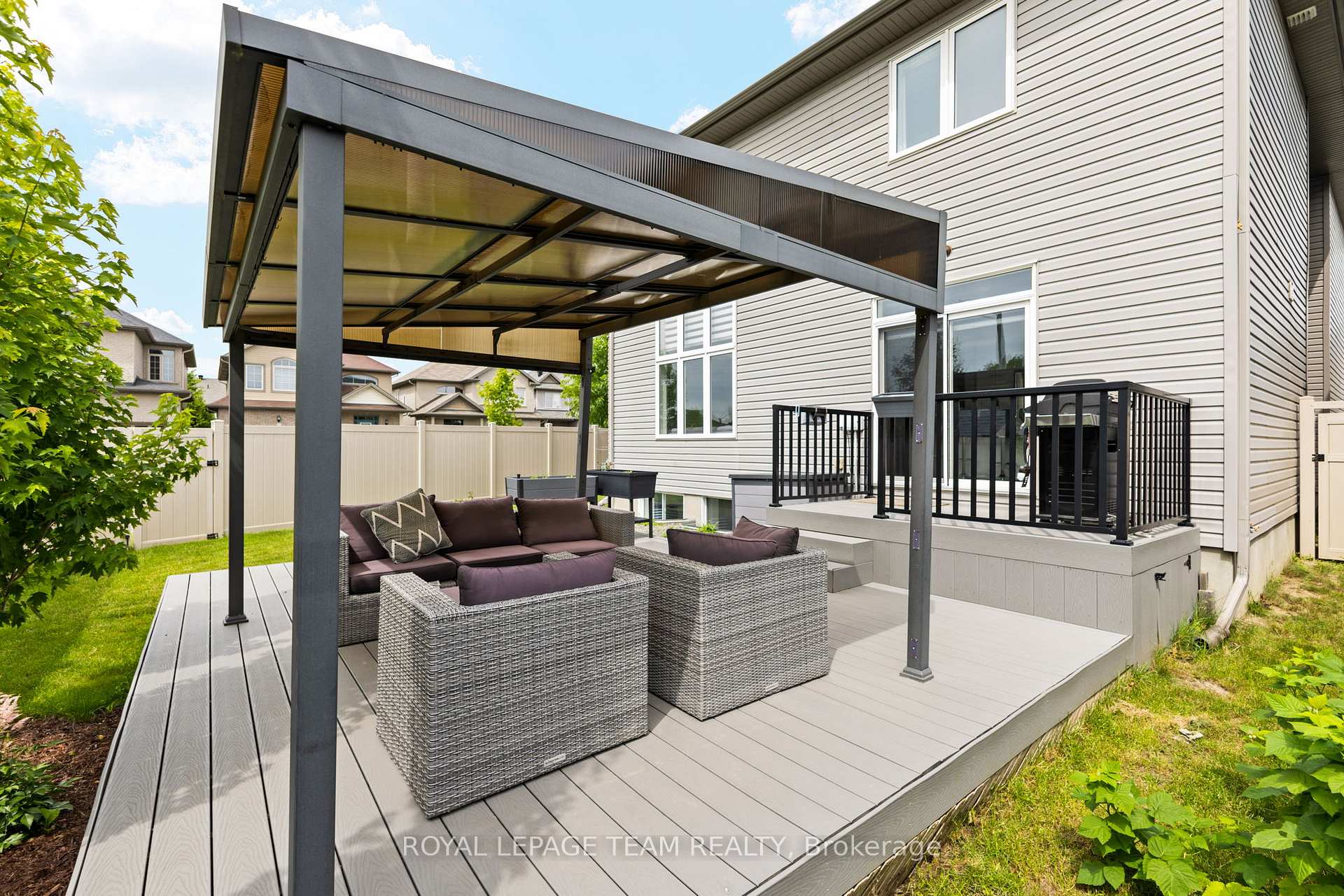 Photo 38 of 43 Hibiscus Way, Ottawa, Barrhaven - Cedargrove/Fraserdale — HOMEH
