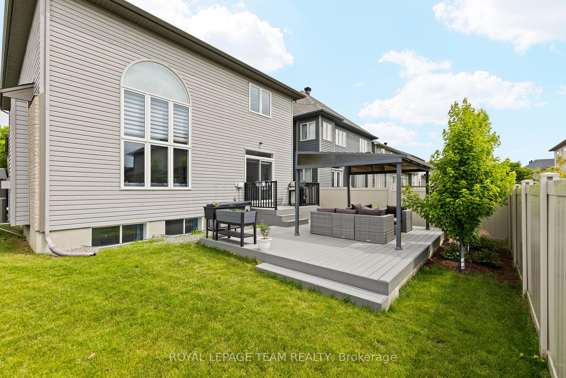 Photo 37 of 43 Hibiscus Way, Ottawa, Barrhaven - Cedargrove/Fraserdale — HOMEH