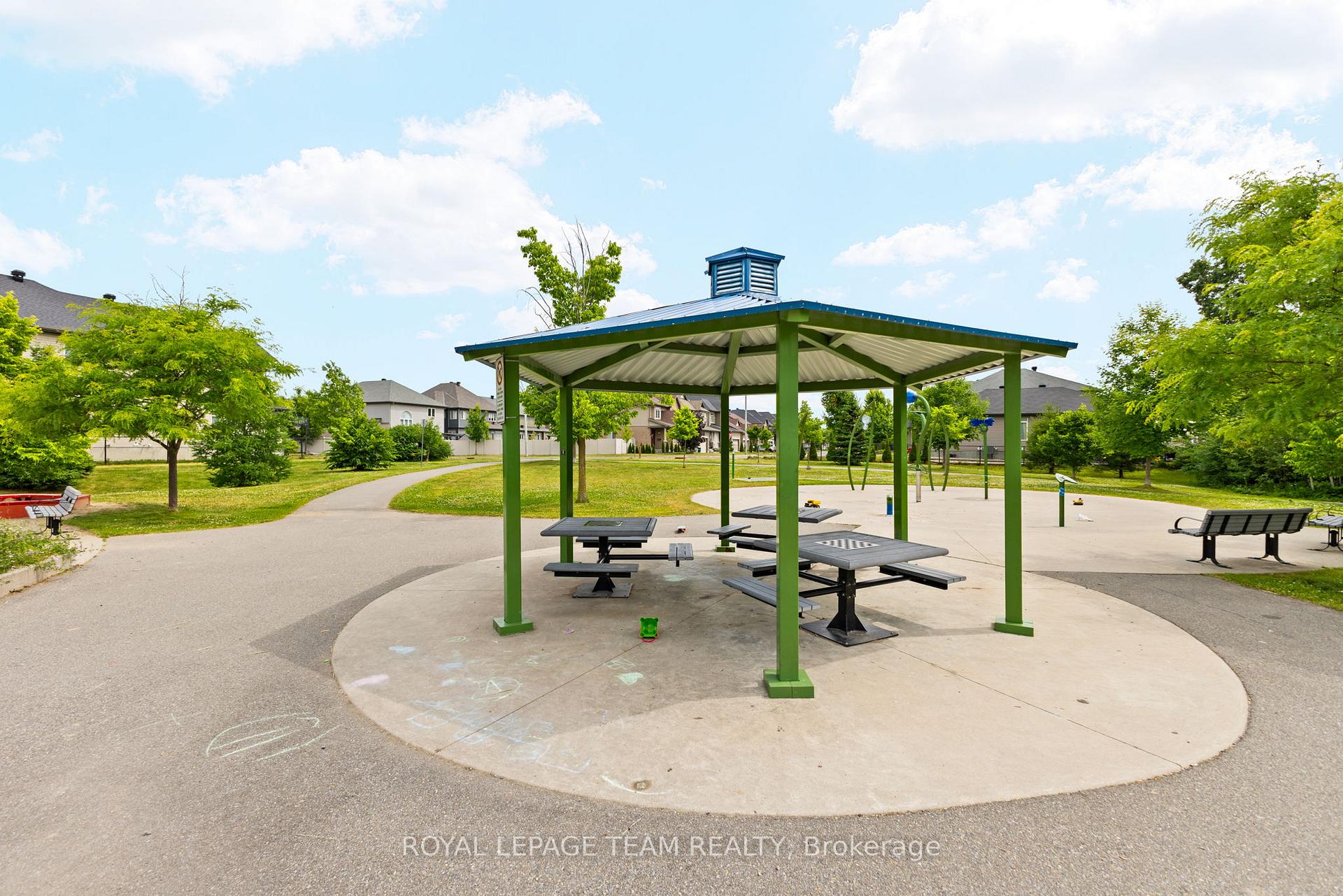 Photo 40 of 43 Hibiscus Way, Ottawa, Barrhaven - Cedargrove/Fraserdale — HOMEH