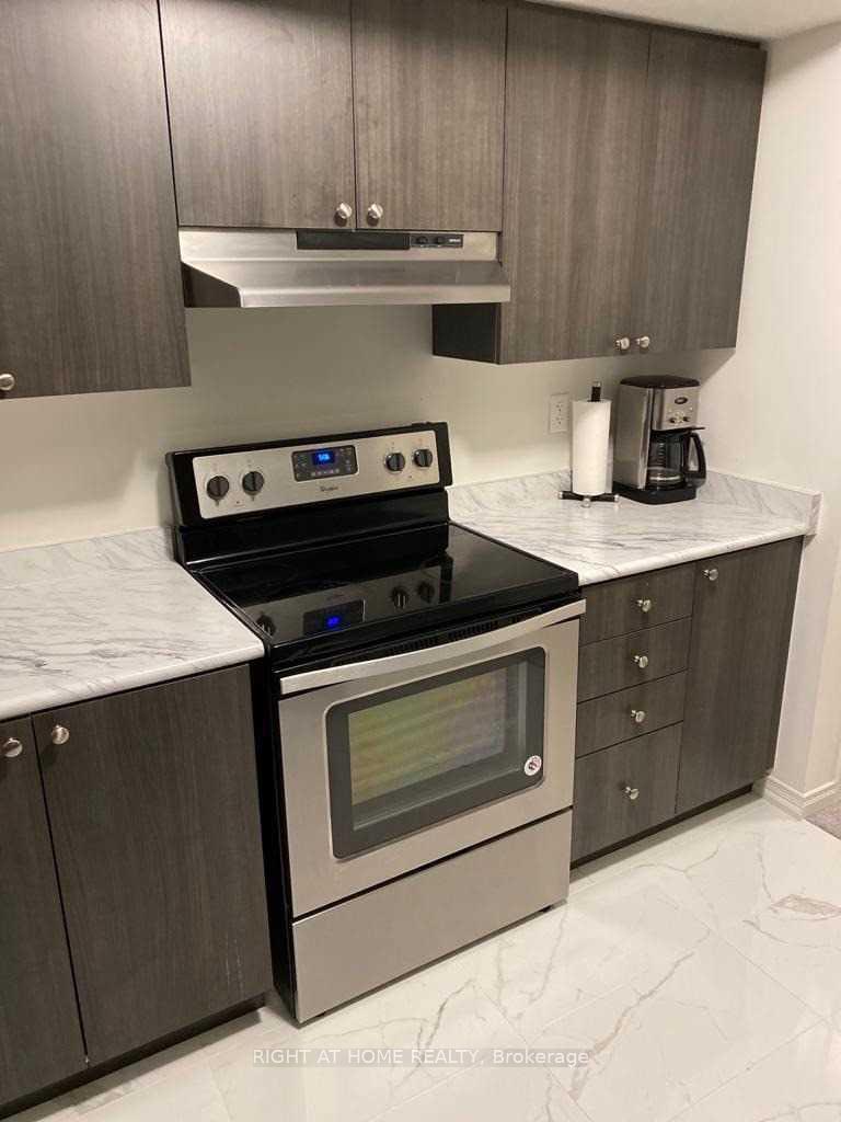 Photo 4 of Unit 420, 2209 Chevron Prince Path, Oshawa, Windfields — HOMEH