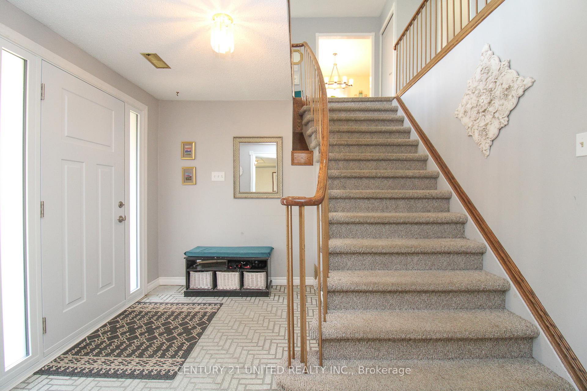 Photo 6 of 2130 Meadowview Road, Peterborough, Ashburnham Ward 4 — HOMEH
