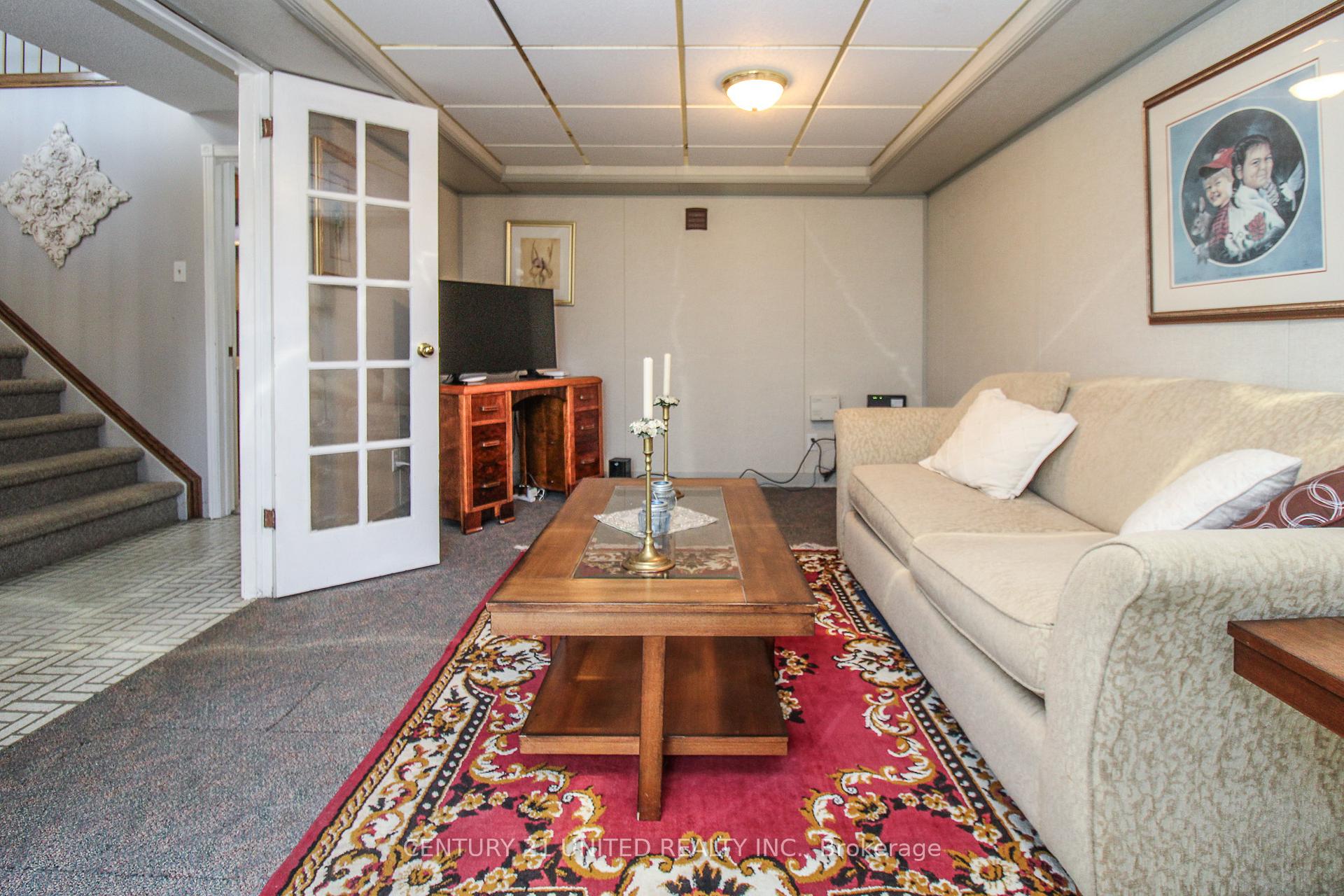 Photo 12 of 2130 Meadowview Road, Peterborough, Ashburnham Ward 4 — HOMEH