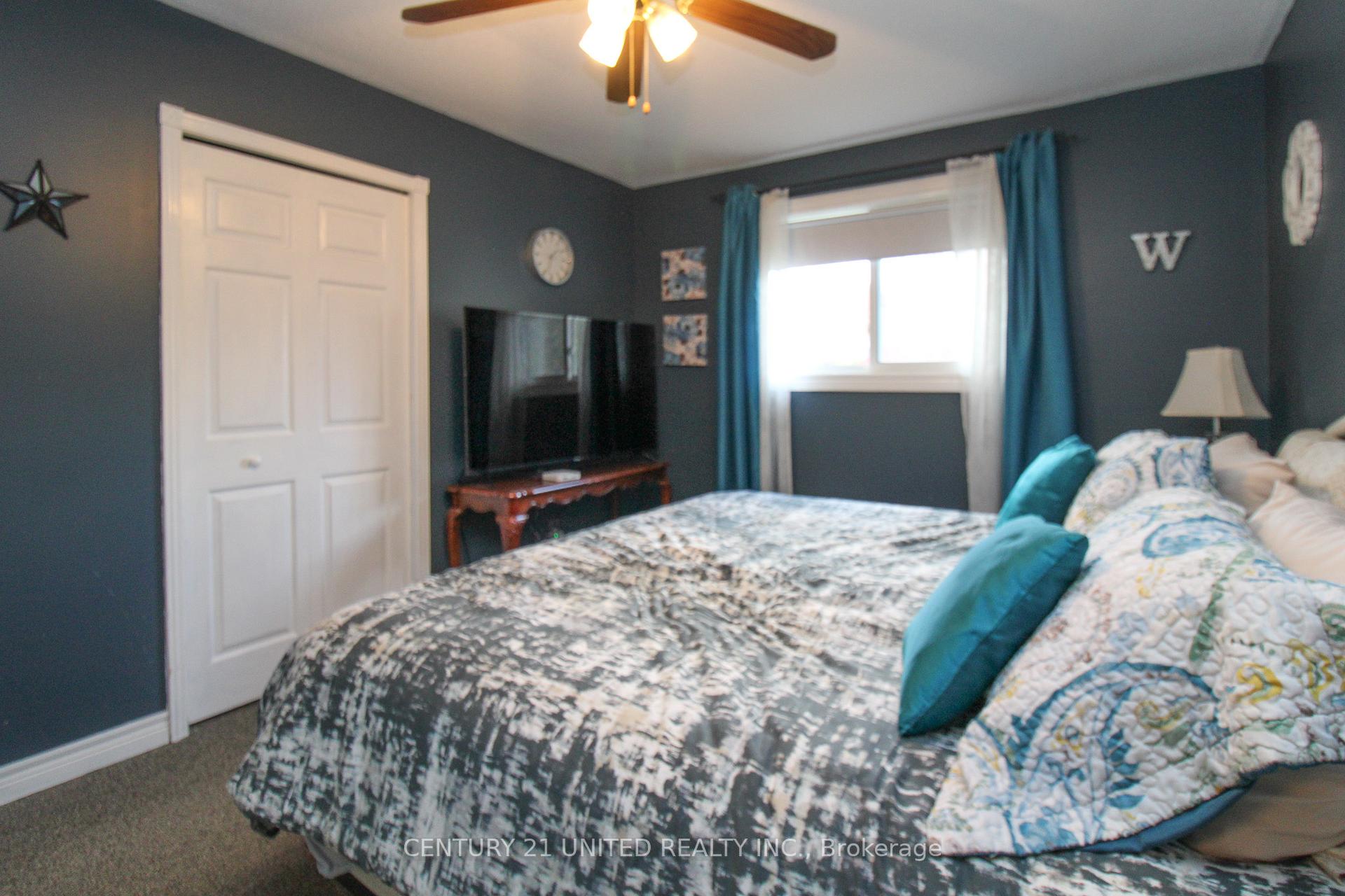 Photo 22 of 2130 Meadowview Road, Peterborough, Ashburnham Ward 4 — HOMEH