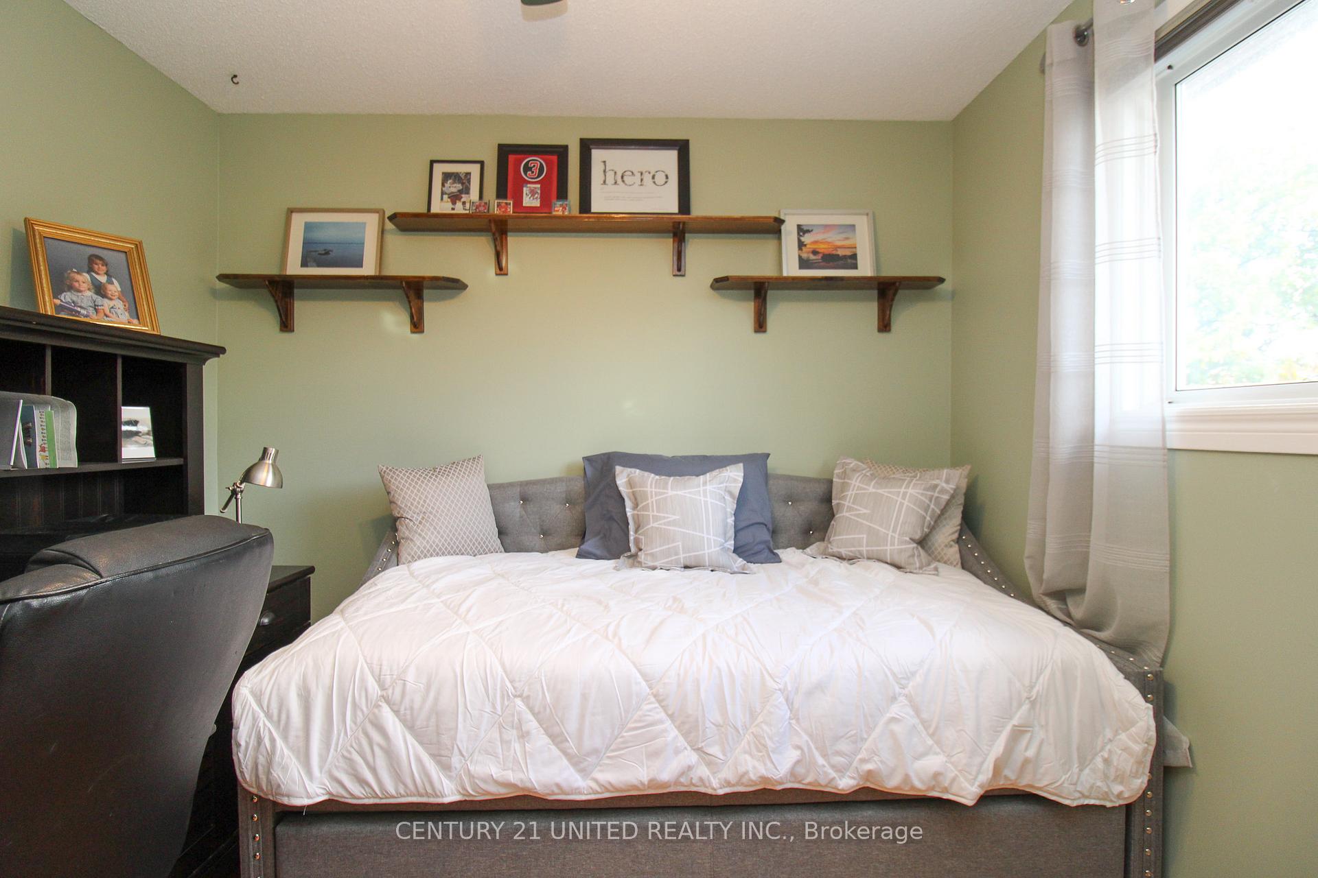Photo 24 of 2130 Meadowview Road, Peterborough, Ashburnham Ward 4 — HOMEH