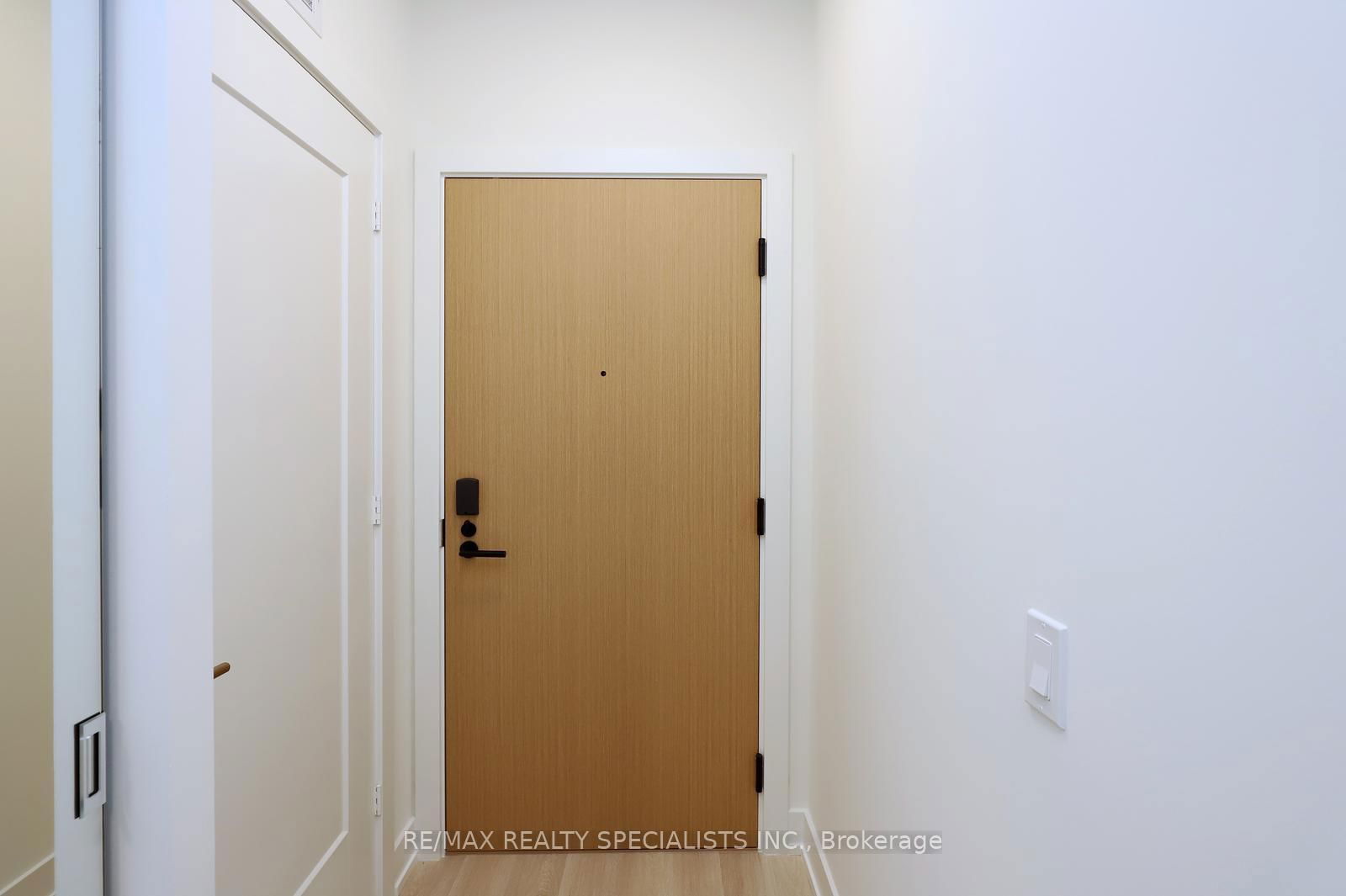 Photo 2 of Unit 1510, 60 Central Park Roadway, Etobicoke, Islington-City Centre West — HOMEH