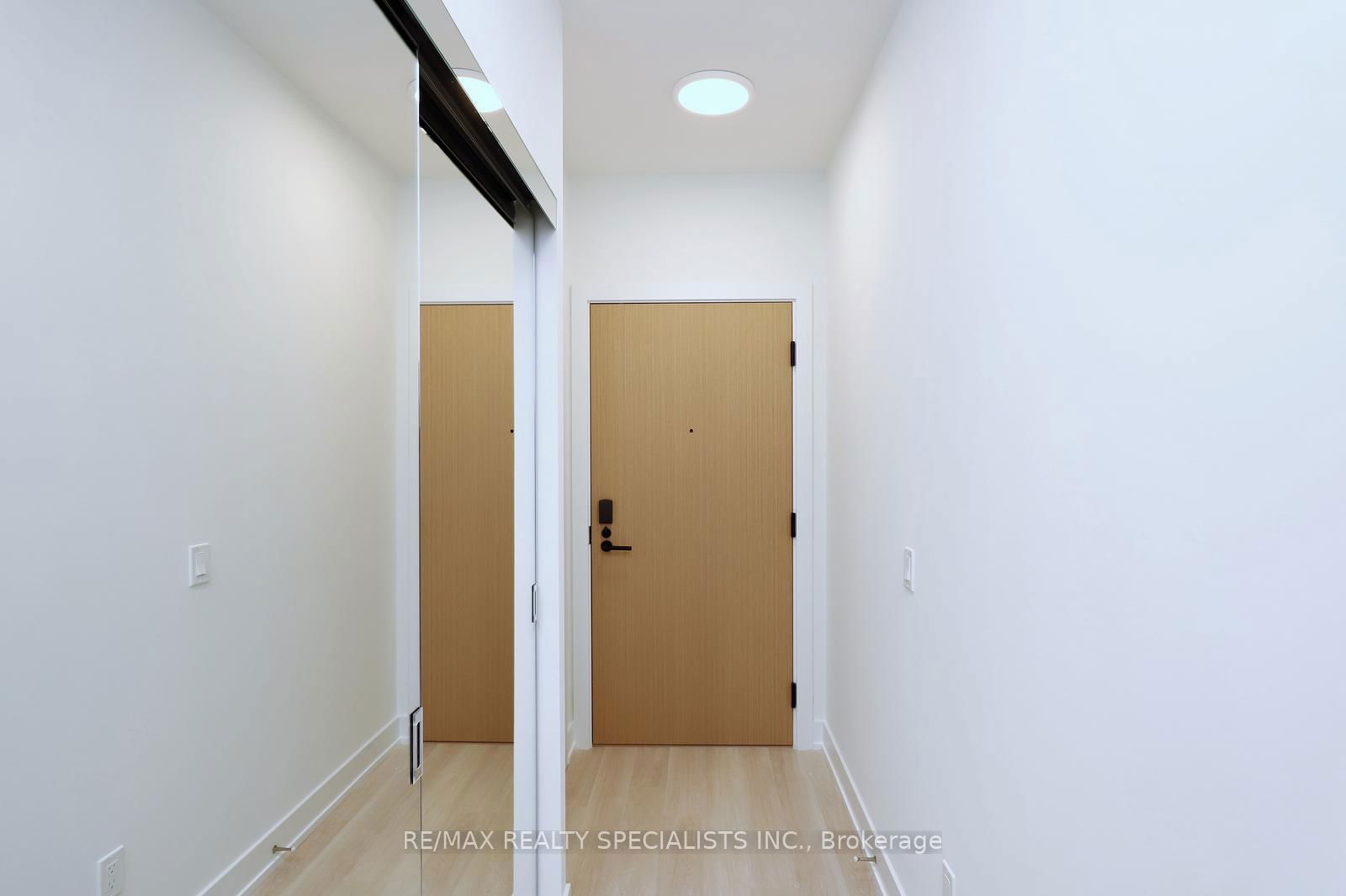 Photo 4 of Unit 1510, 60 Central Park Roadway, Etobicoke, Islington-City Centre West — HOMEH