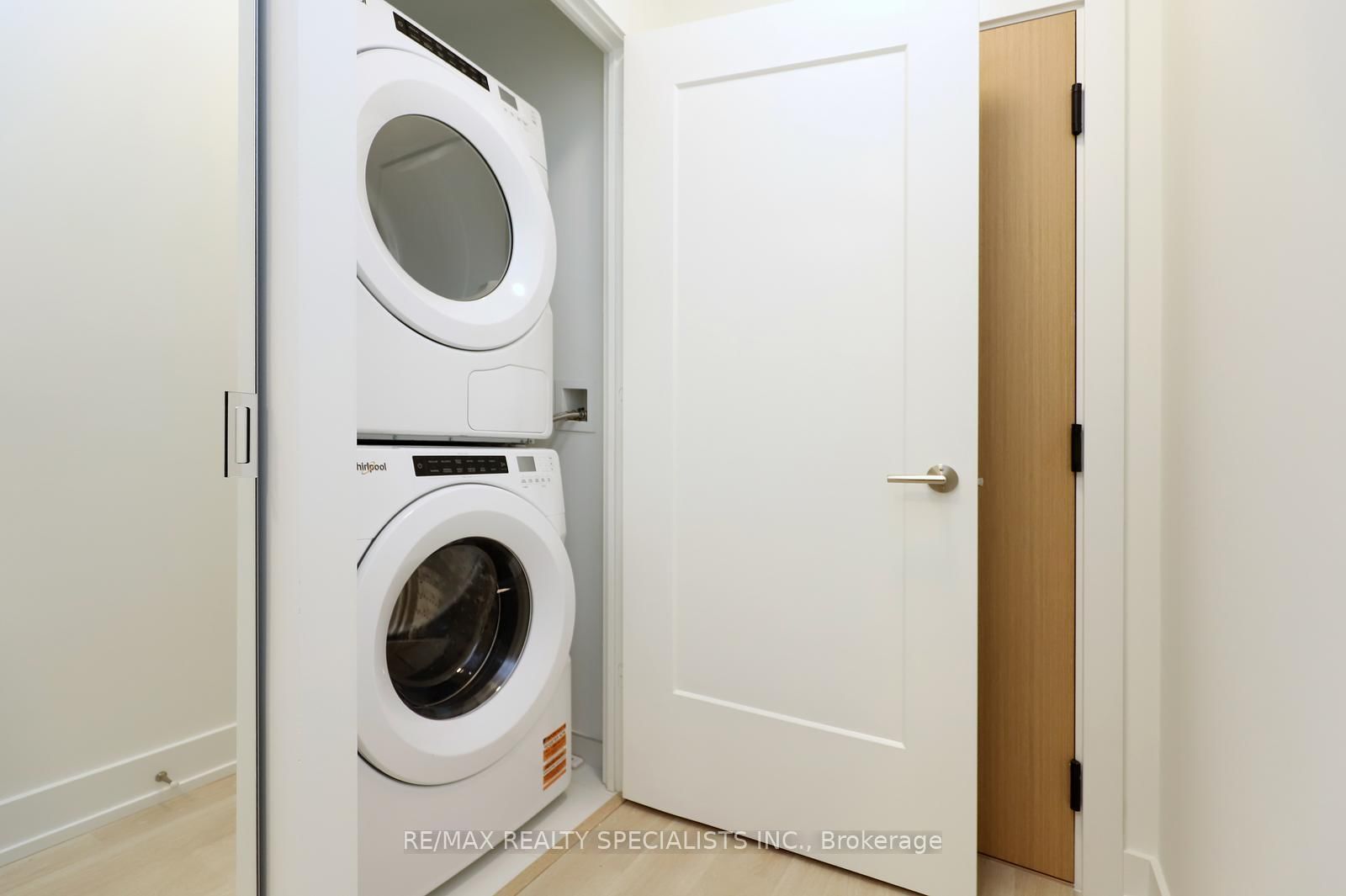 Photo 7 of Unit 1510, 60 Central Park Roadway, Etobicoke, Islington-City Centre West — HOMEH
