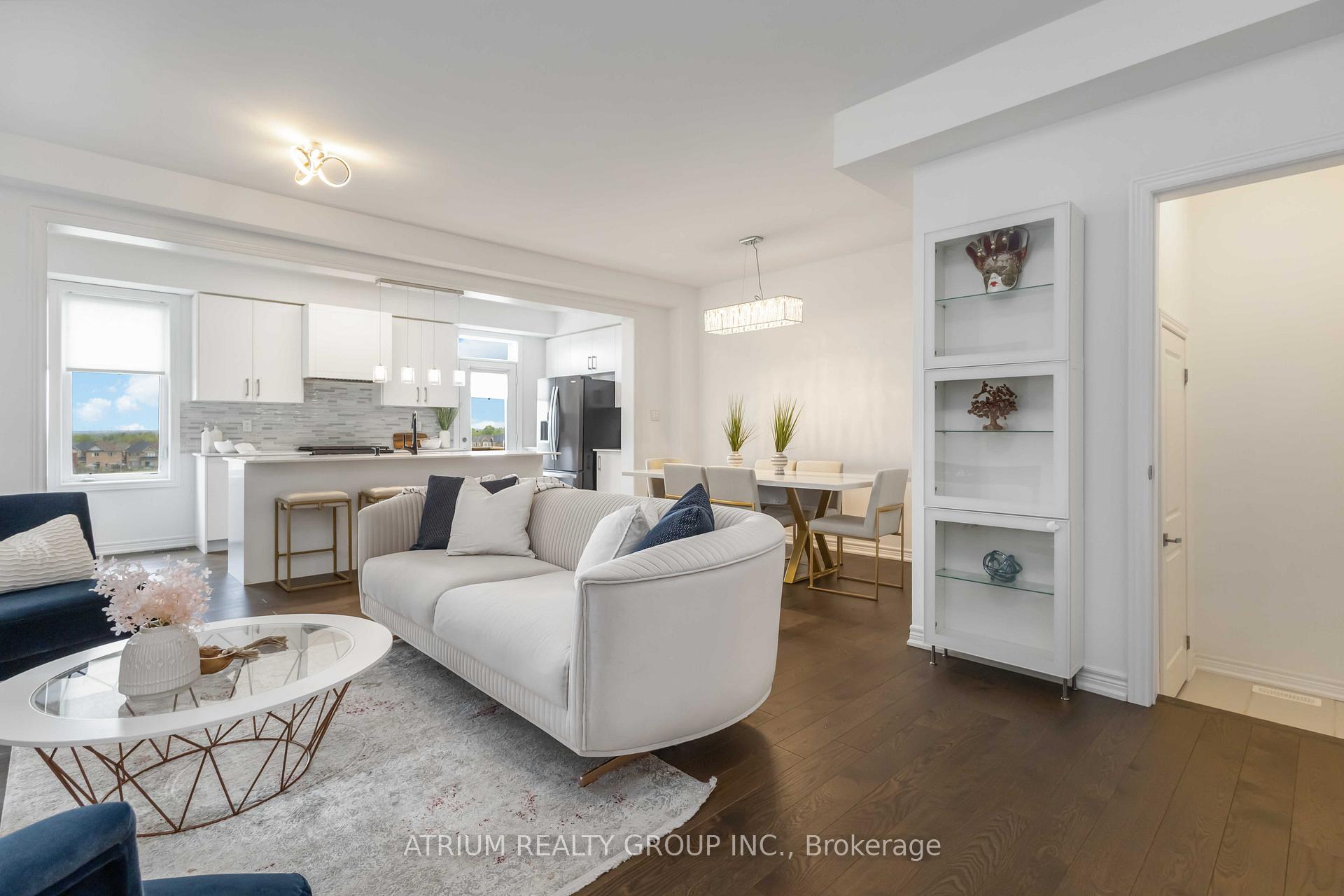 Photo 10 of 53 Conarty Crescent, Whitby, Rural Whitby — HOMEH