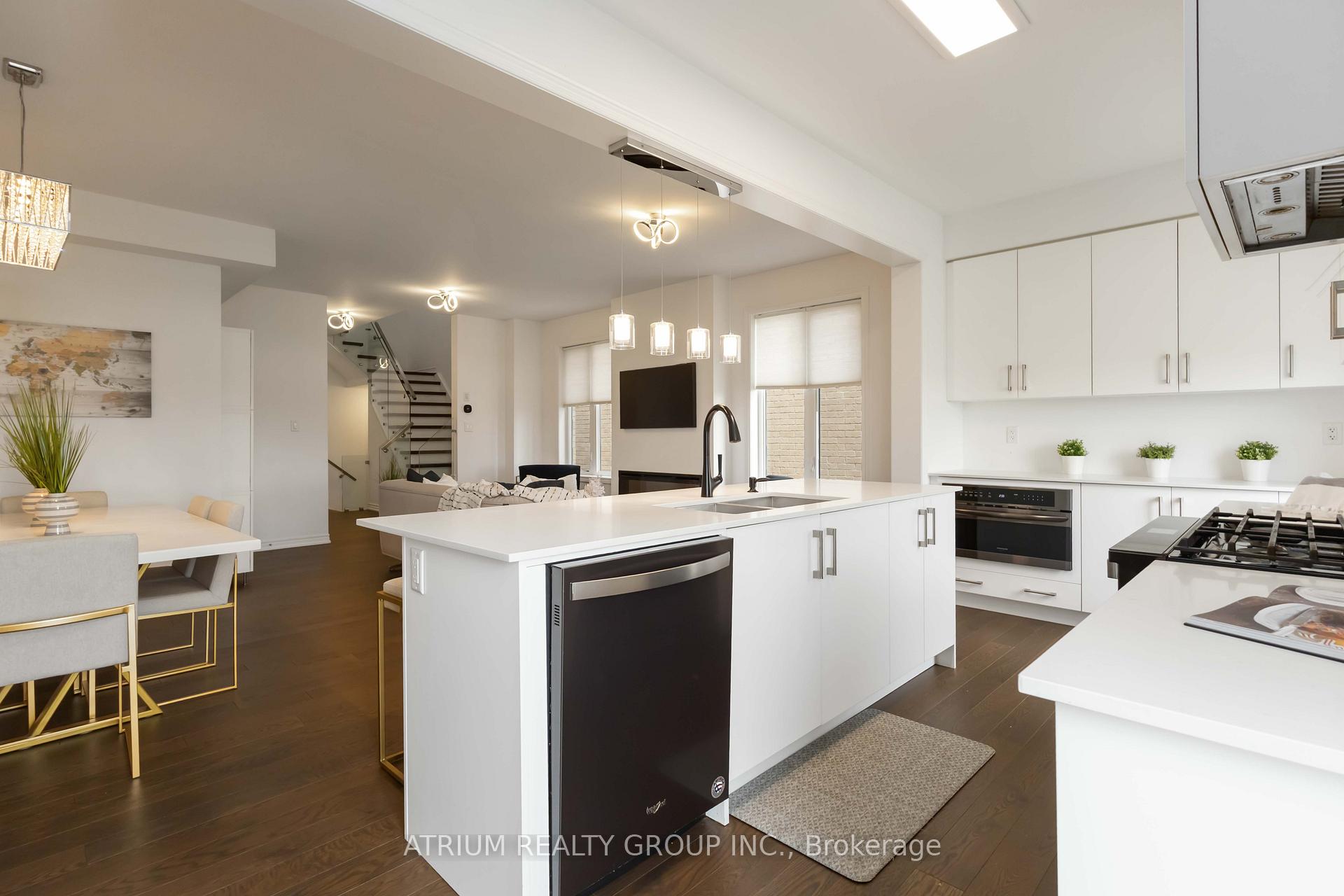 Photo 19 of 53 Conarty Crescent, Whitby, Rural Whitby — HOMEH