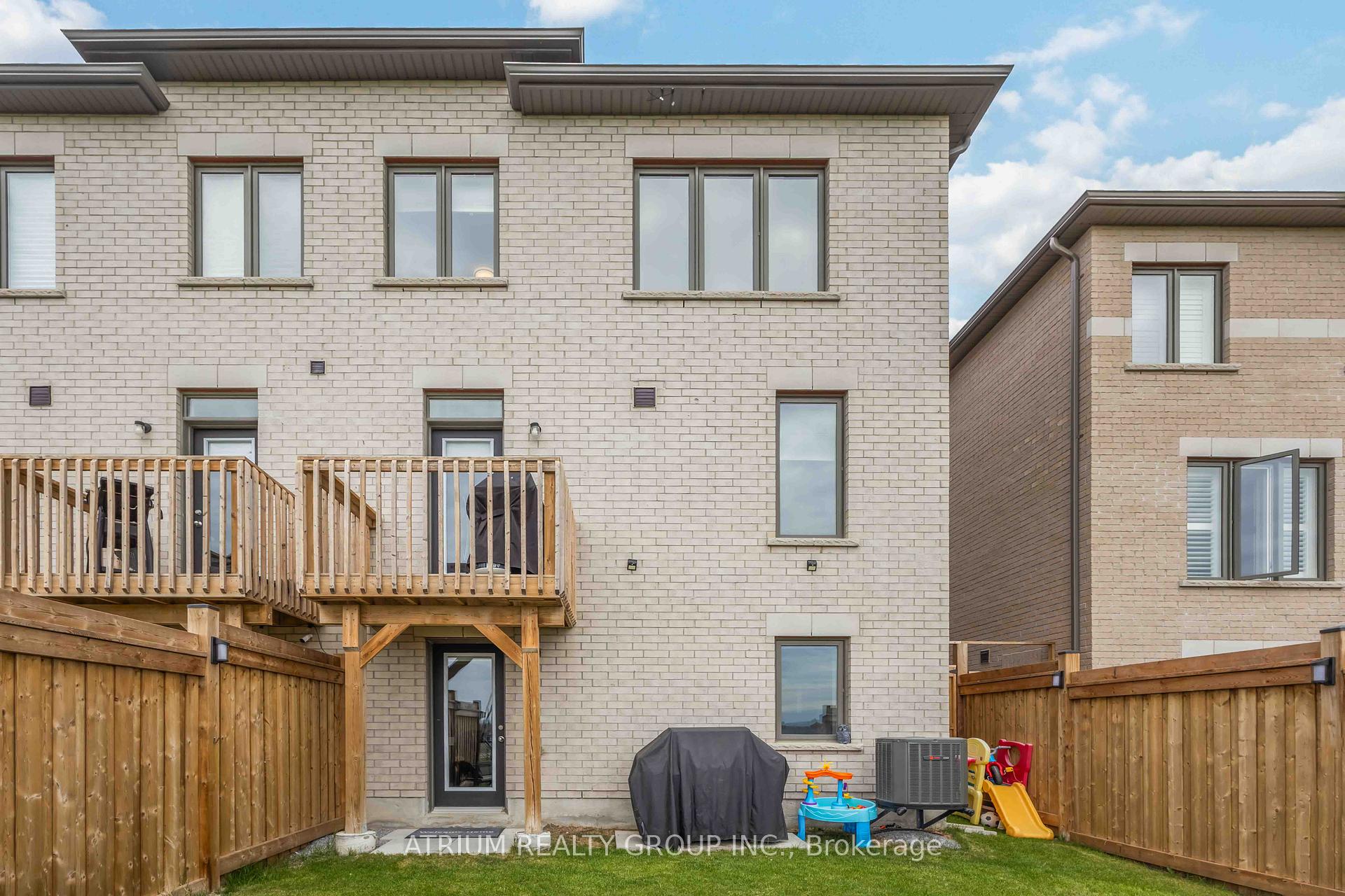 Photo 49 of 53 Conarty Crescent, Whitby, Rural Whitby — HOMEH