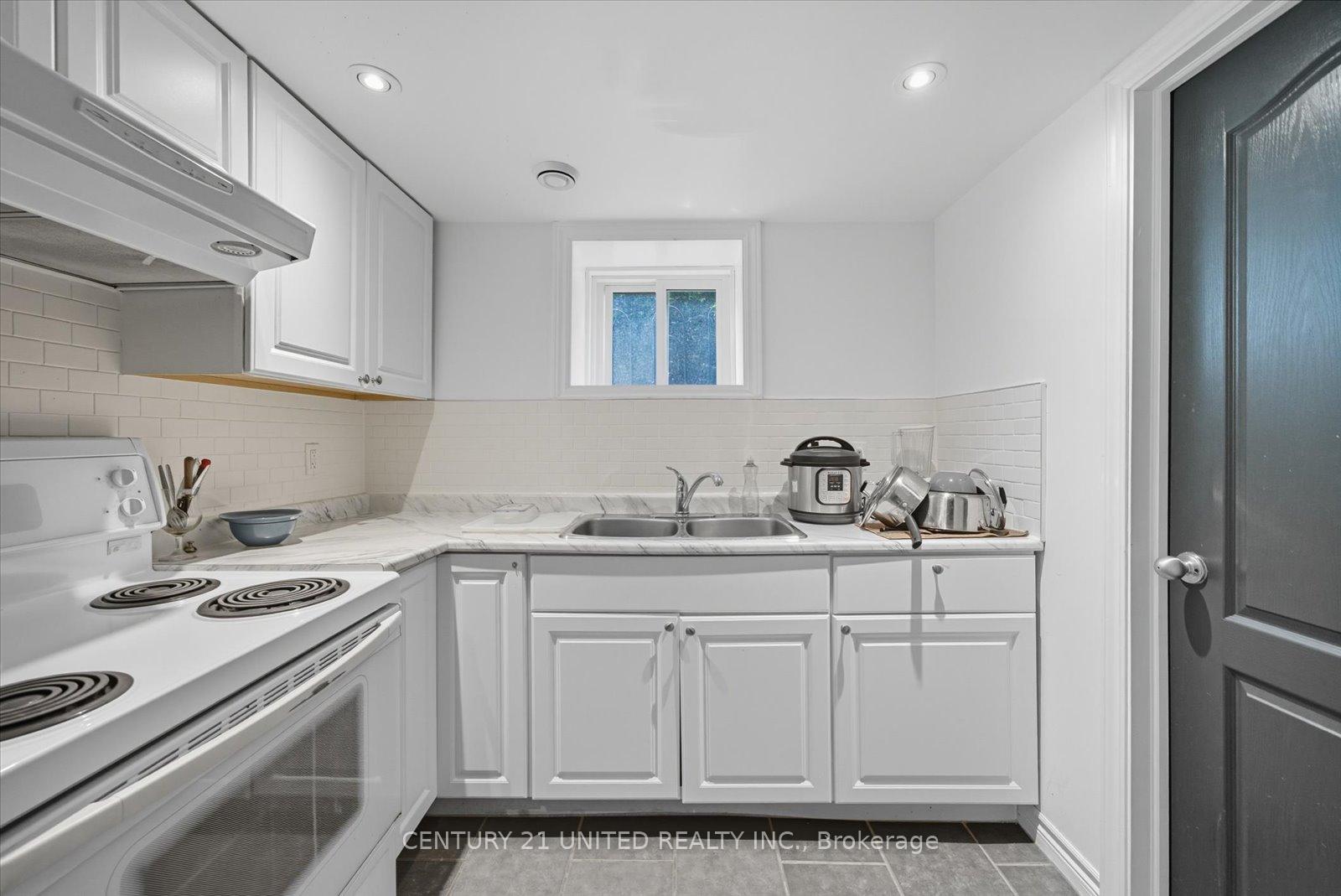 Photo 41 of 559 Downie Street, Peterborough, Town Ward 3 — HOMEH