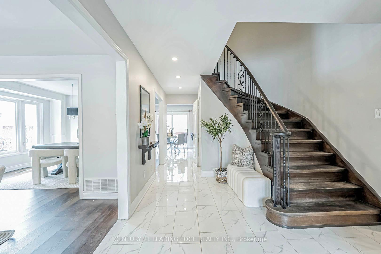 Photo 6 of 98 Frederick Street, Whitby, Blue Grass Meadows — HOMEH
