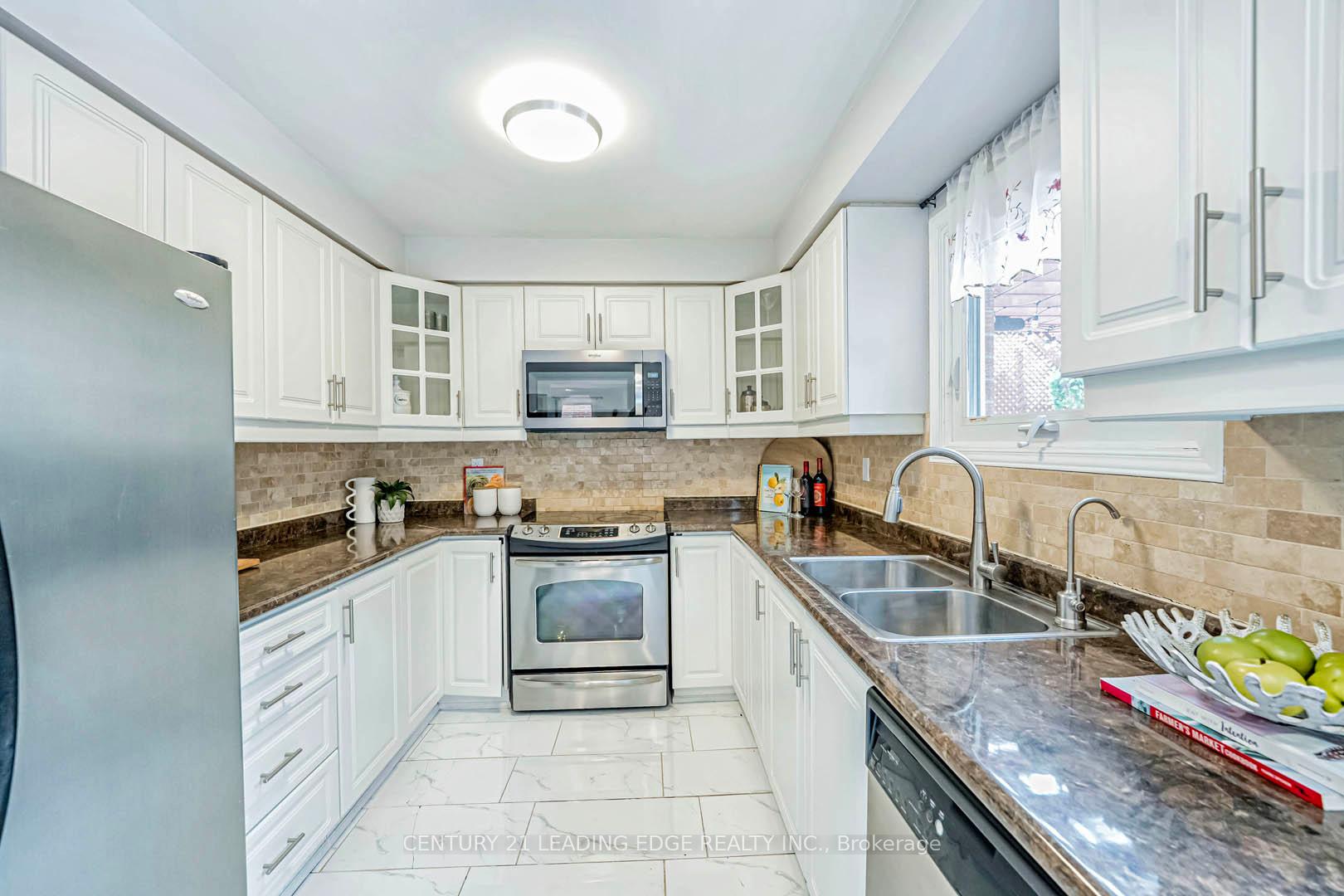 Photo 21 of 98 Frederick Street, Whitby, Blue Grass Meadows — HOMEH