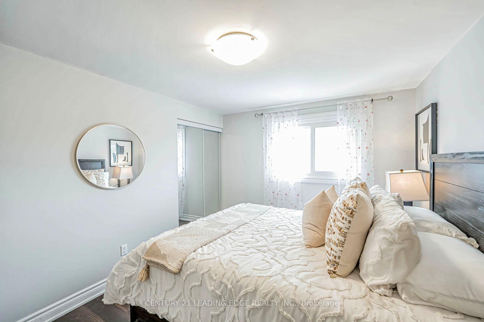 Photo 34 of 98 Frederick Street, Whitby, Blue Grass Meadows — HOMEH