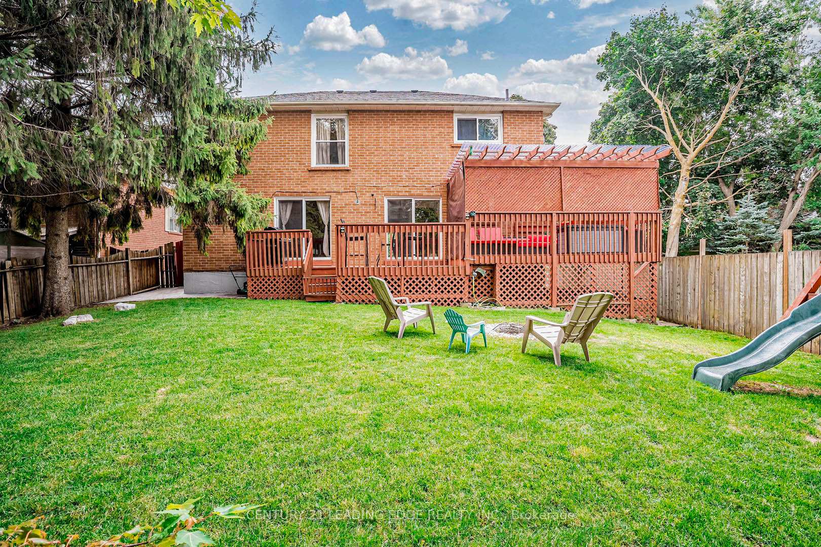 Photo 45 of 98 Frederick Street, Whitby, Blue Grass Meadows — HOMEH