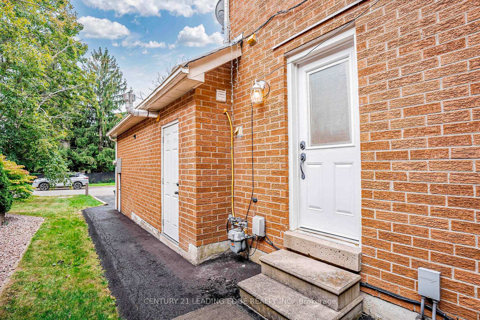 Photo 50 of 98 Frederick Street, Whitby, Blue Grass Meadows — HOMEH