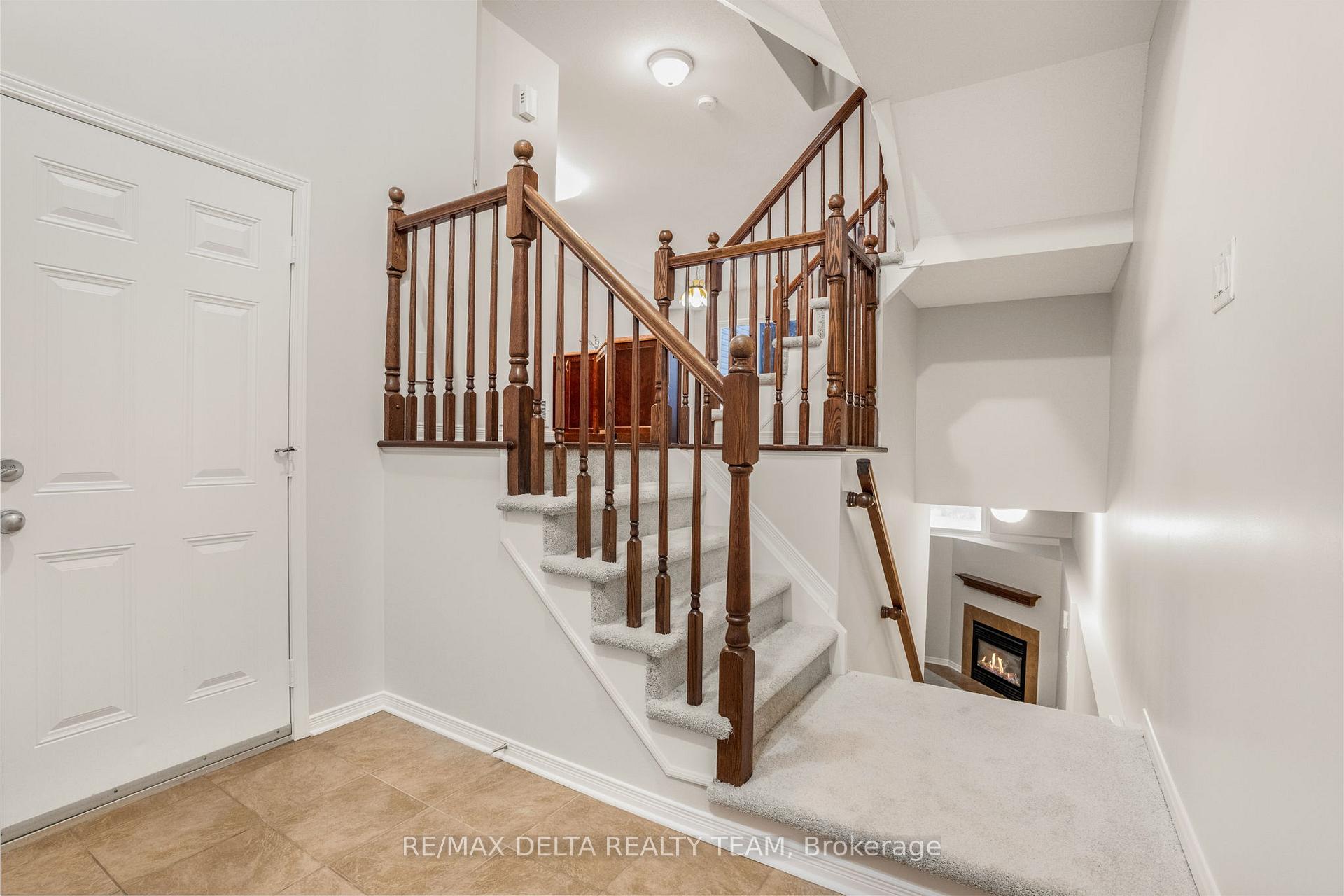 Photo 5 of 234 Parkrose, Ottawa, Chatelaine Village — HOMEH