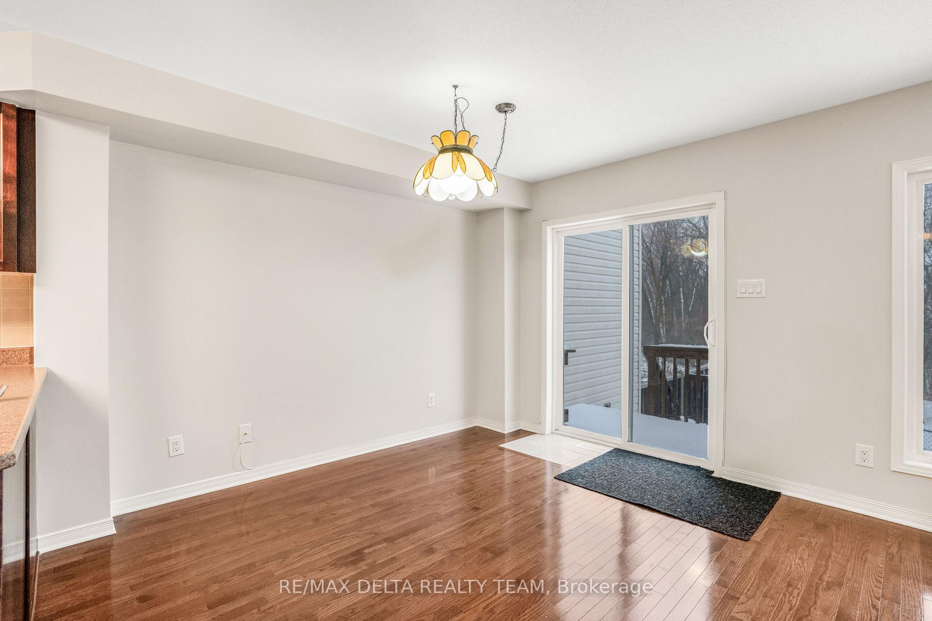 Photo 11 of 234 Parkrose, Ottawa, Chatelaine Village — HOMEH