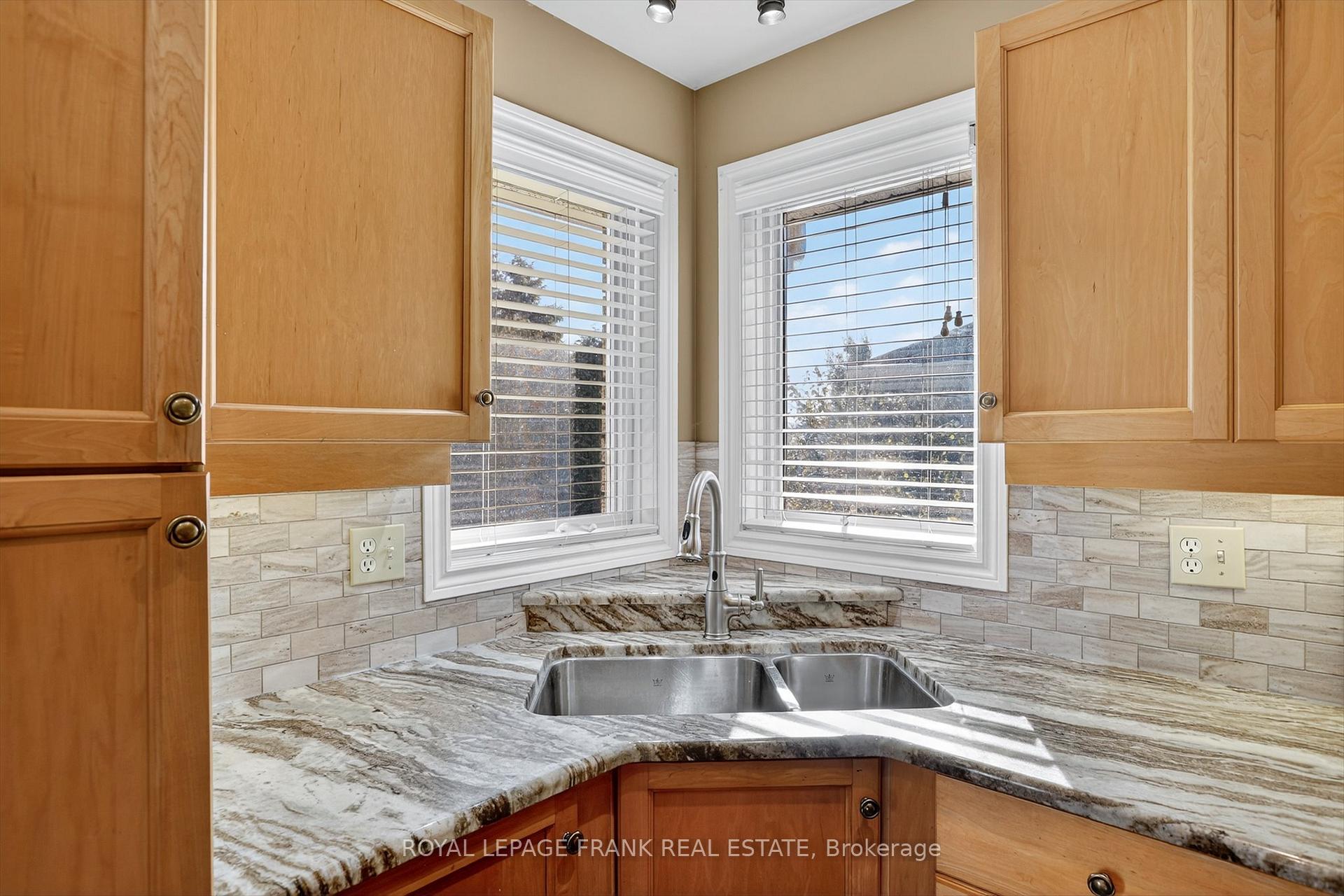 Photo 12 of 2940 Jennifer Drive, Peterborough, Northcrest Ward 5 — HOMEH