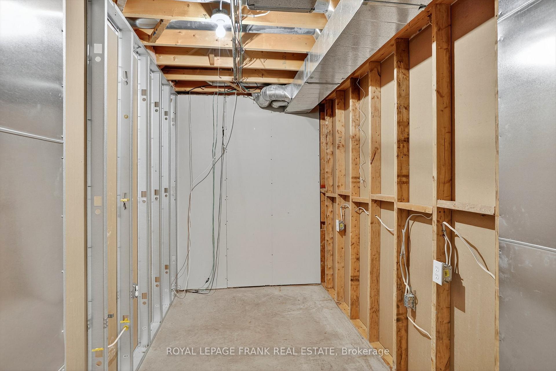 Photo 30 of 2940 Jennifer Drive, Peterborough, Northcrest Ward 5 — HOMEH