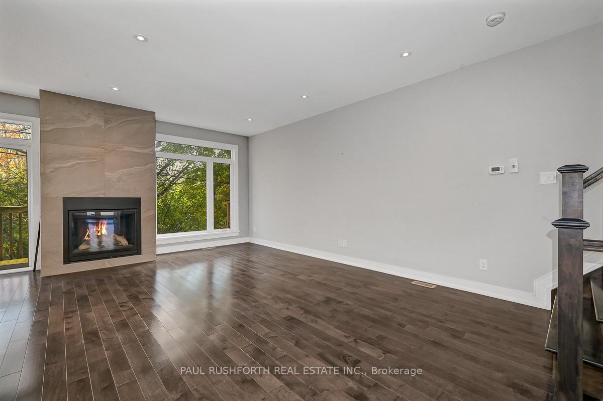 Photo 2 of 837 Connaught Avenue, Ottawa, Queensway Terrace North — HOMEH
