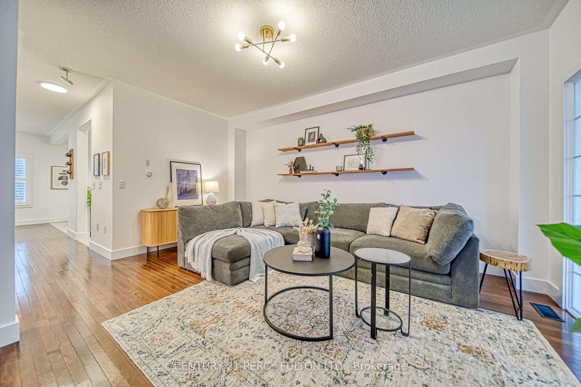 Photo 3 of 1790 Carousel Mews, Pickering, Duffin Heights — HOMEH