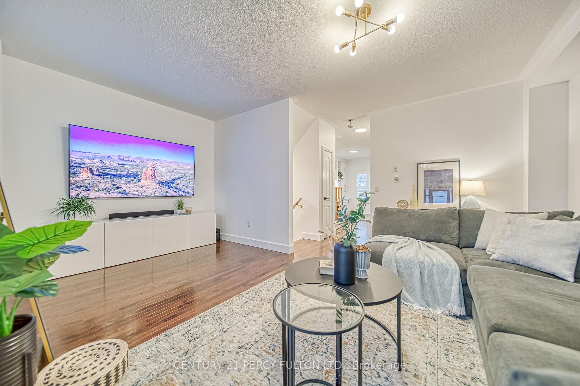 Photo 4 of 1790 Carousel Mews, Pickering, Duffin Heights — HOMEH
