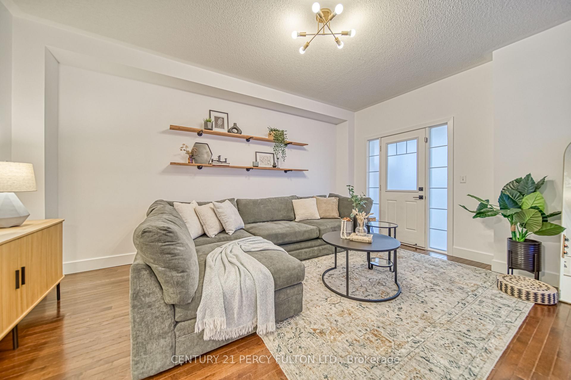 Photo 5 of 1790 Carousel Mews, Pickering, Duffin Heights — HOMEH
