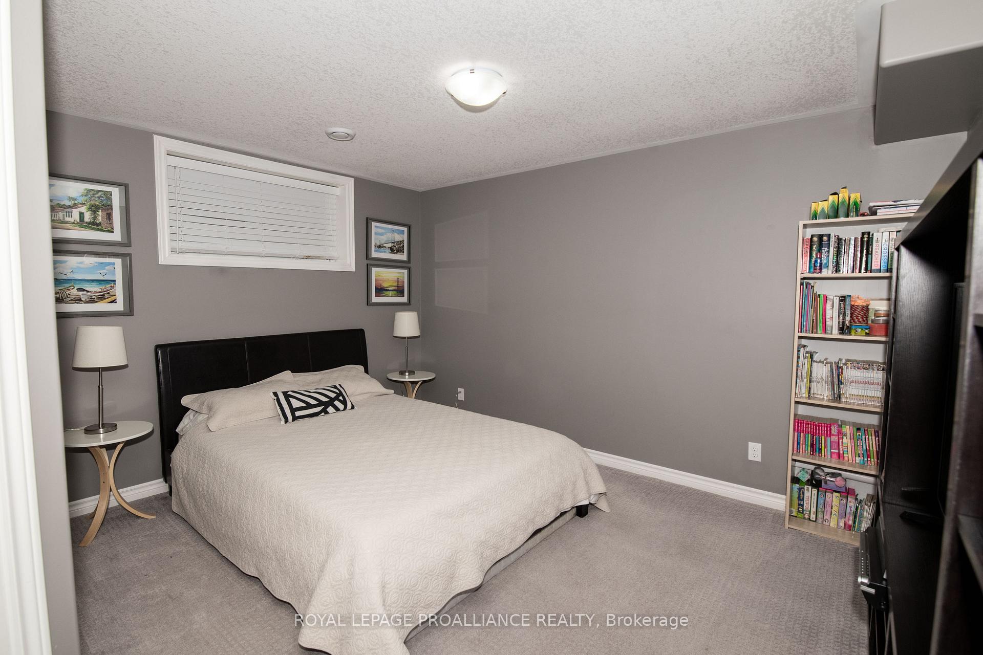 Photo 18 of 28 Butternut Court, Belleville, Belleville Ward — HOMEH