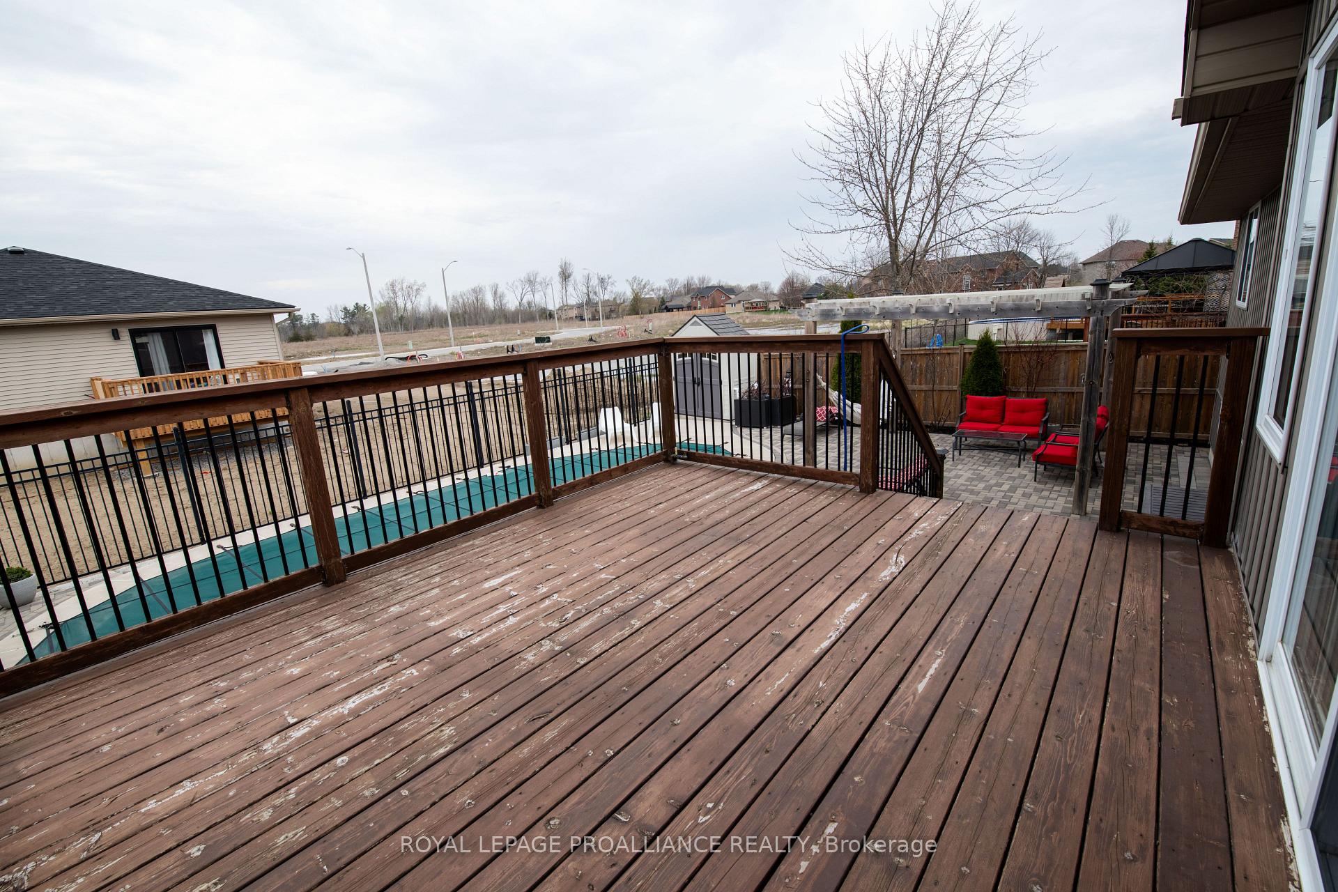Photo 23 of 28 Butternut Court, Belleville, Belleville Ward — HOMEH